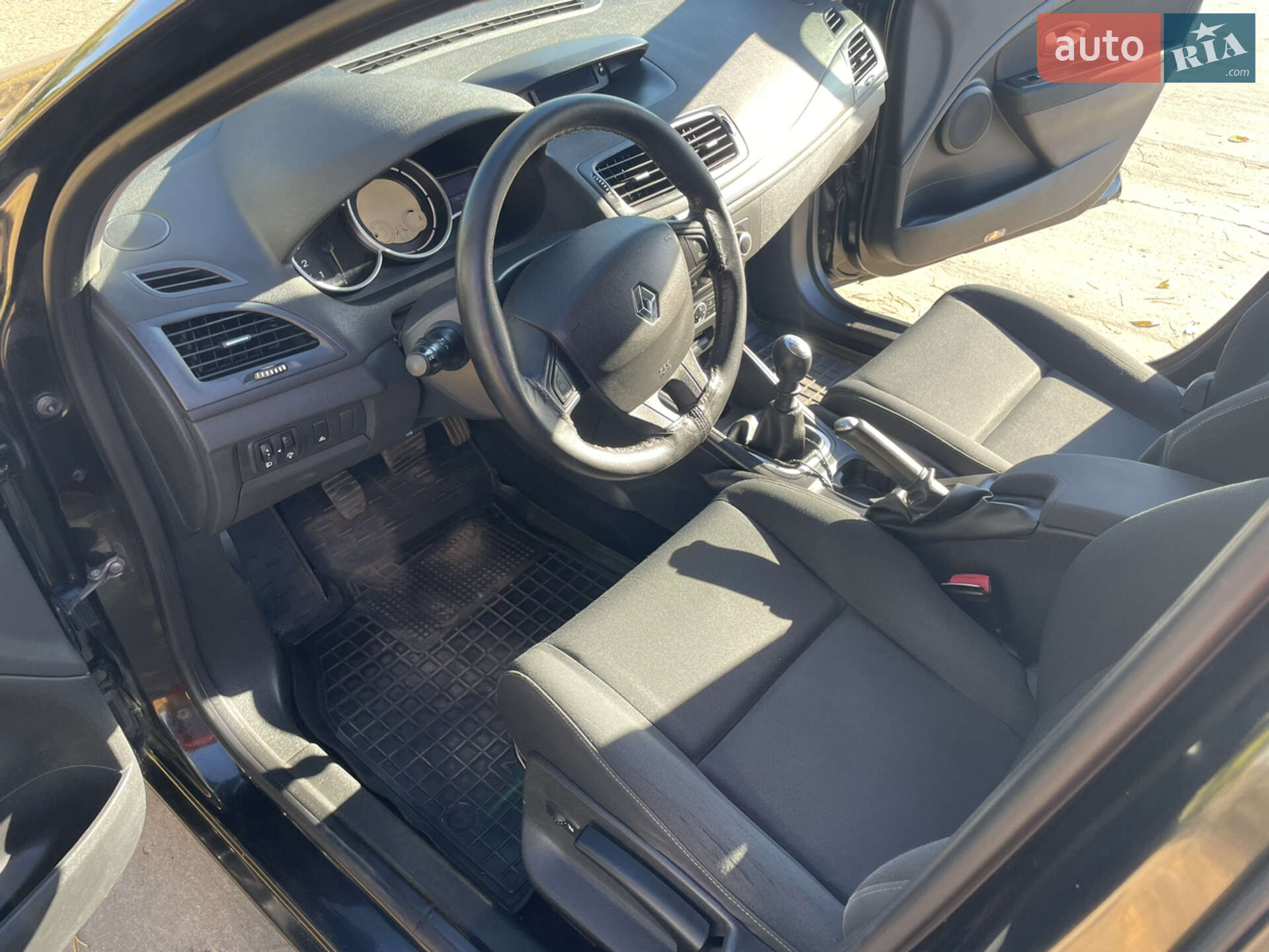 Renault Megane 2010 VIN VF1KZ1G0644349099 фото оголошення 2 з 27