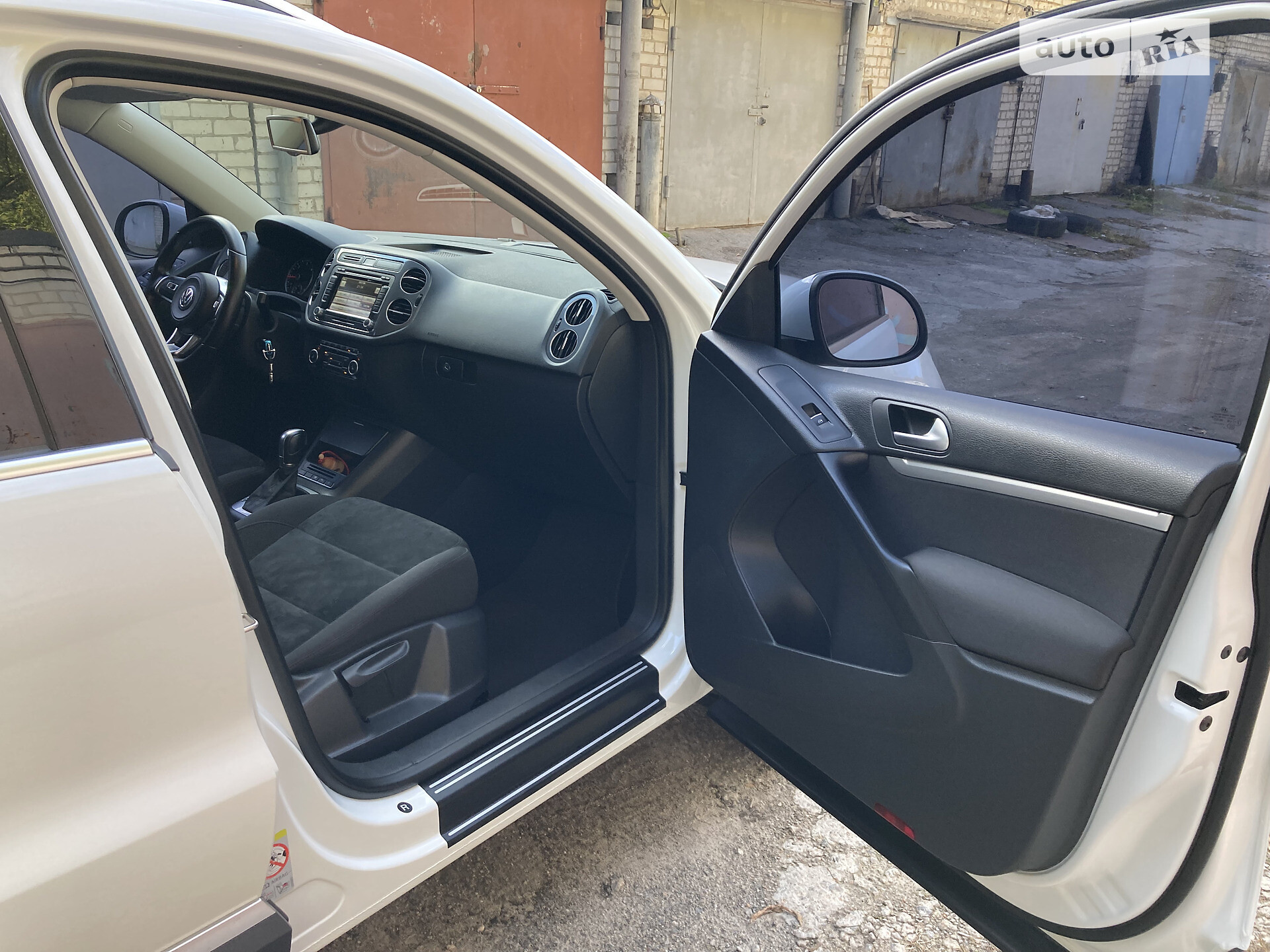 Volkswagen Tiguan 2014 VIN WVGZZZ5NZEW072397 фото оголошення 18 з 31