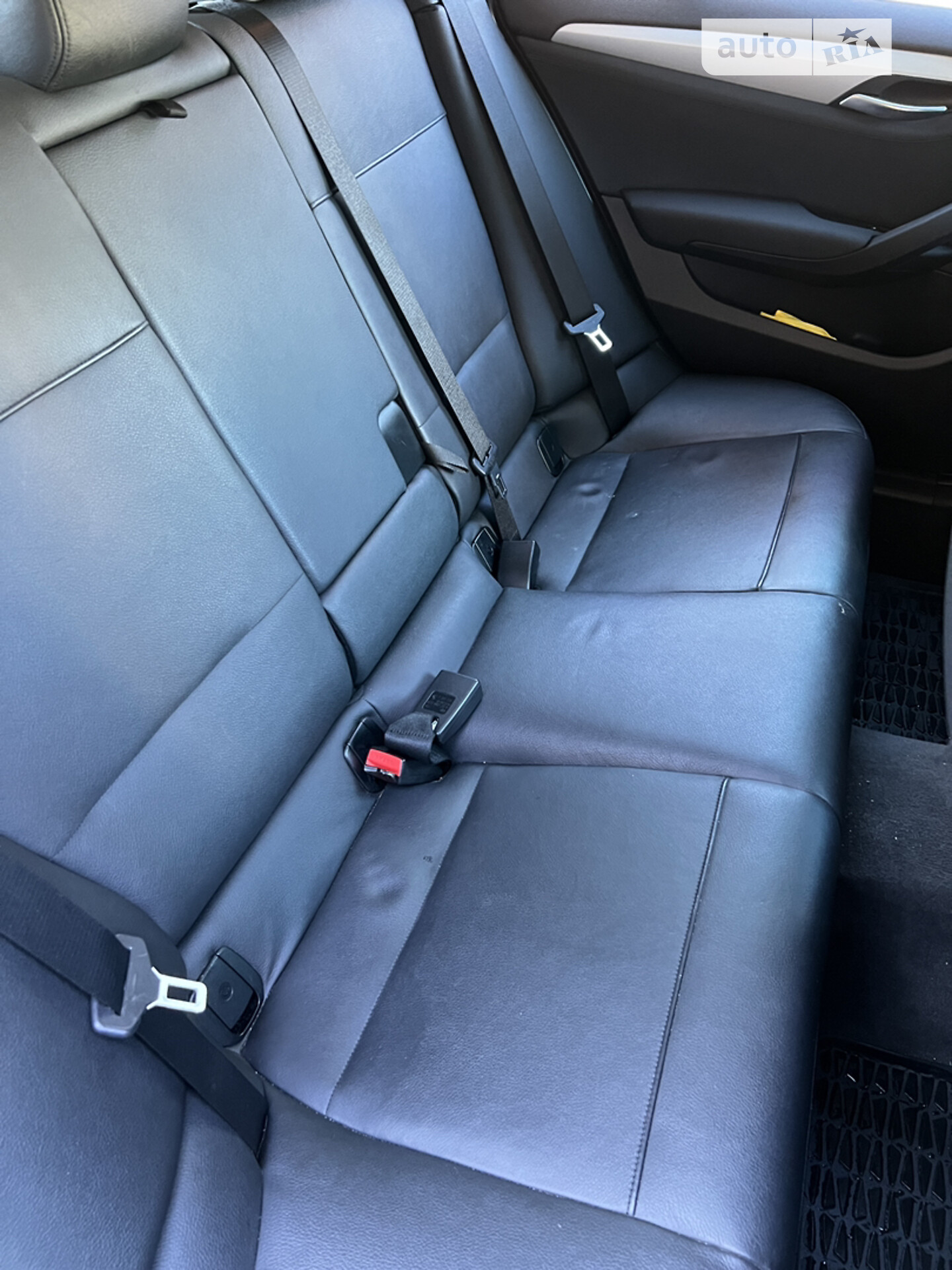 BMW X1 2014 VIN WBAVL1C50FVY27659 фото оголошення 18 з 30
