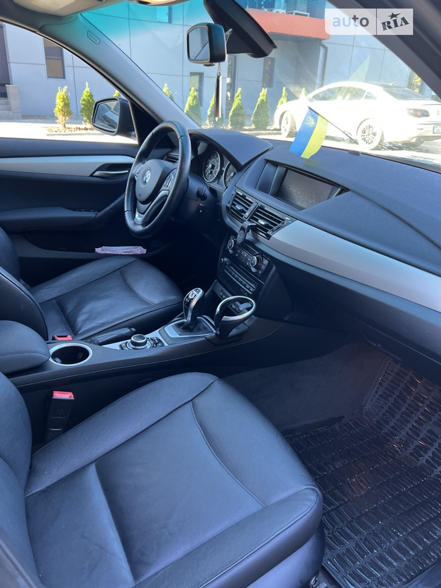 BMW X1 2014 VIN WBAVL1C50FVY27659 фото оголошення 21 з 30