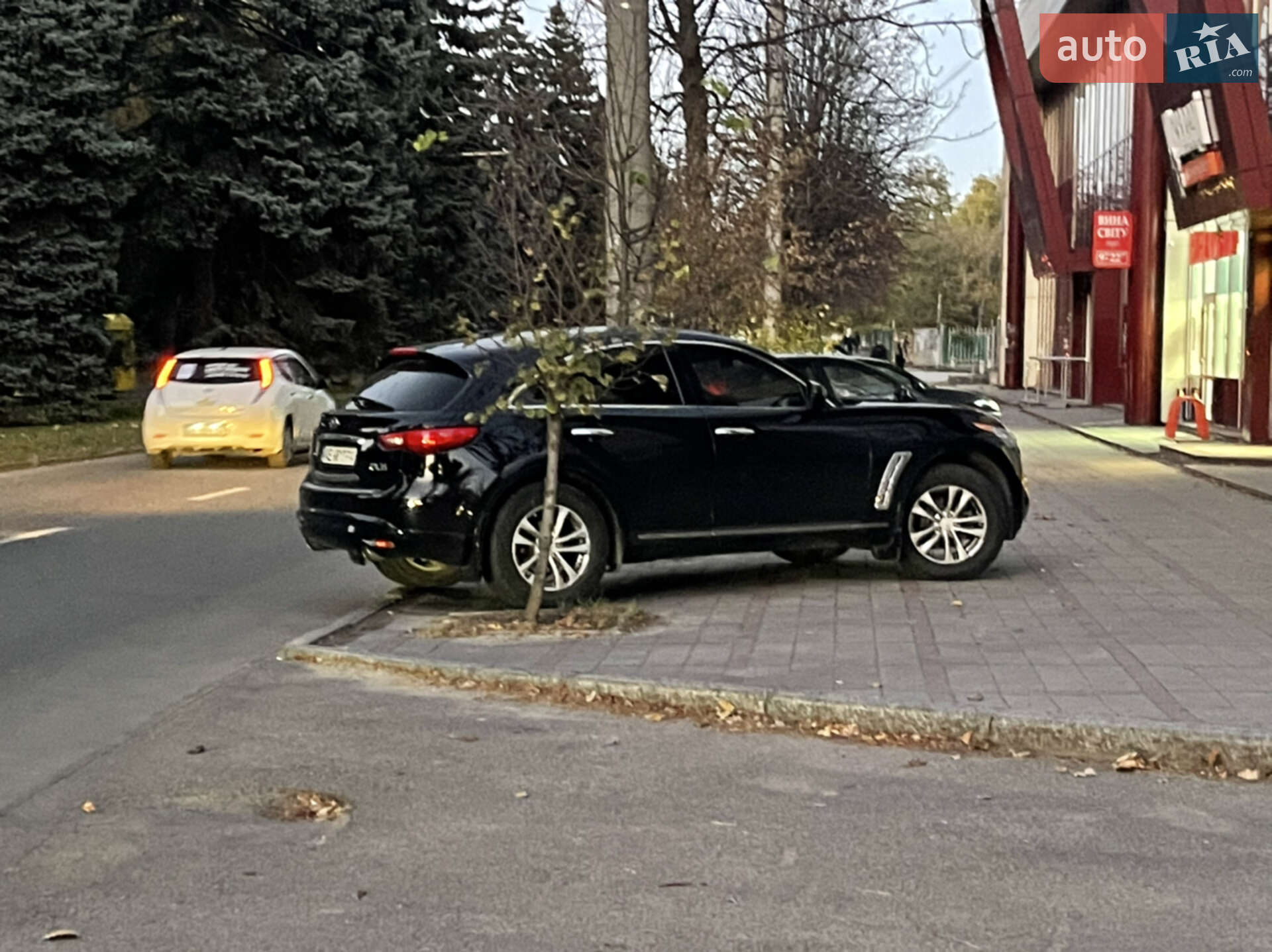Infiniti FX 35 2011 VIN JN8AS1MW7BM734461 фото оголошення 4 з 24