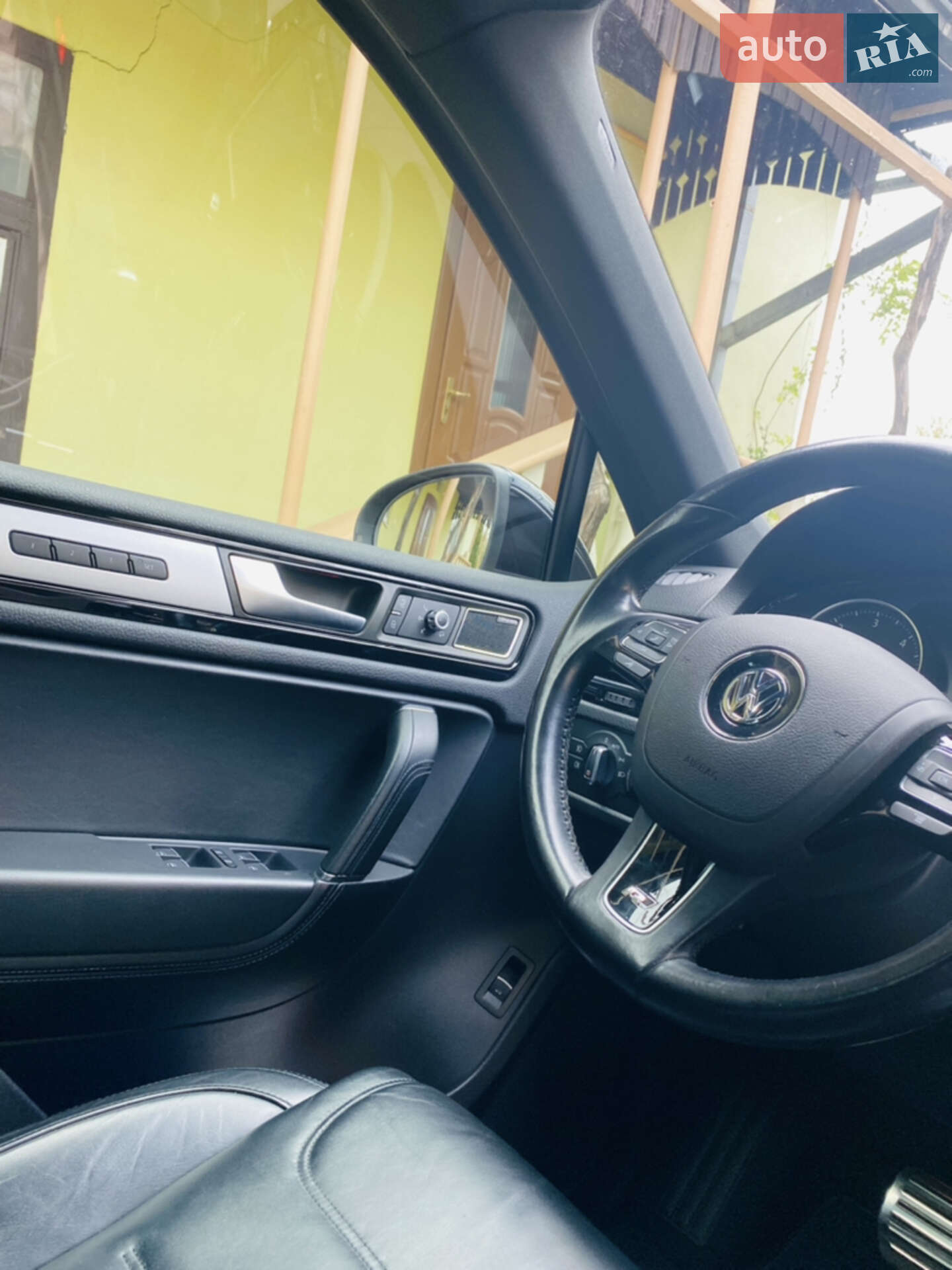 Volkswagen Touareg R 2014 VIN WVGZZZ7PZED041120 фото оголошення 31 з 35