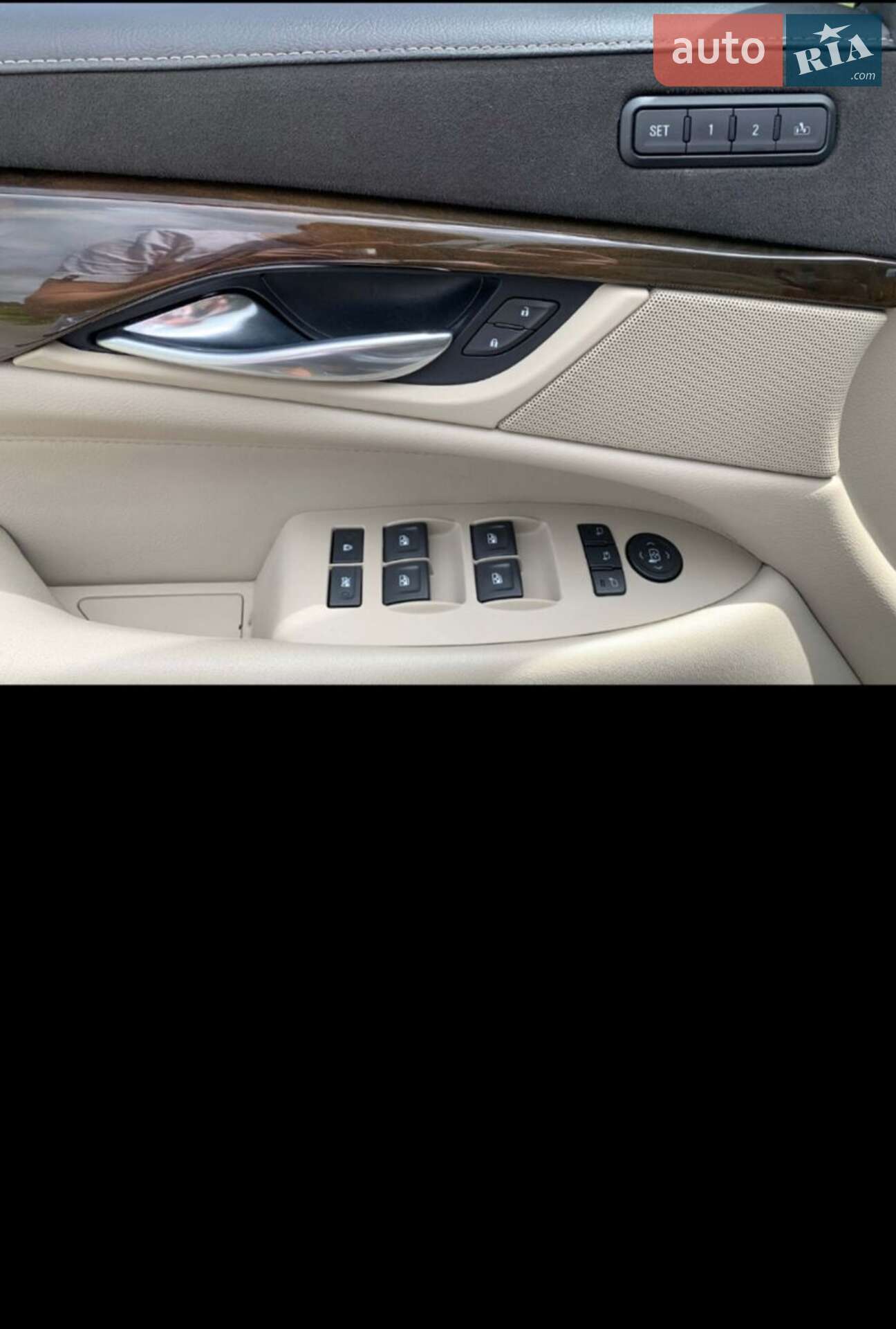 Cadillac Escalade 2017 VIN 1GYS3BKJXJR106805 фото оголошення 34 з 35