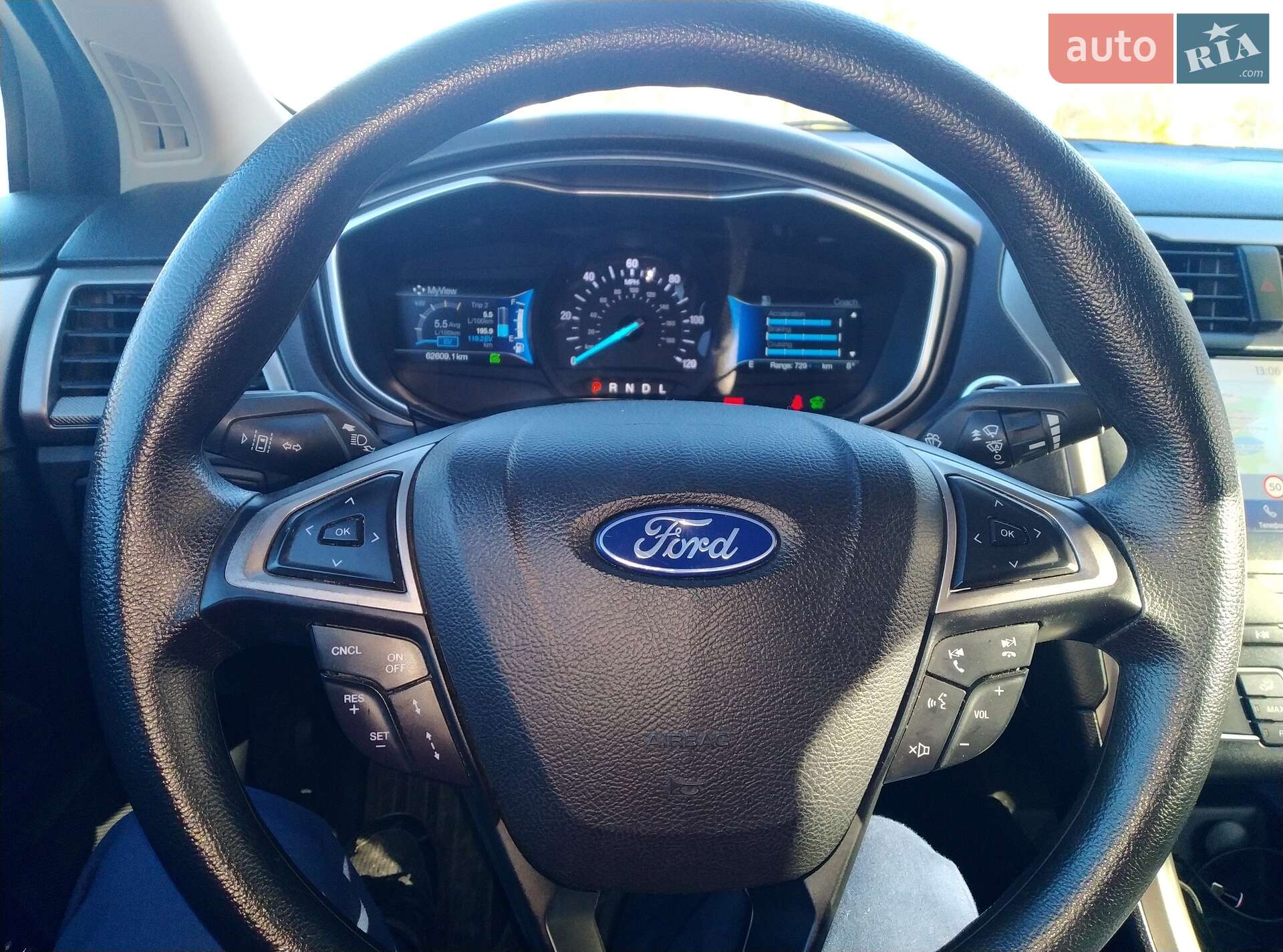 Ford Fusion 2019 VIN 3FA6P0LU0KR242753 фото оголошення 8 з 32