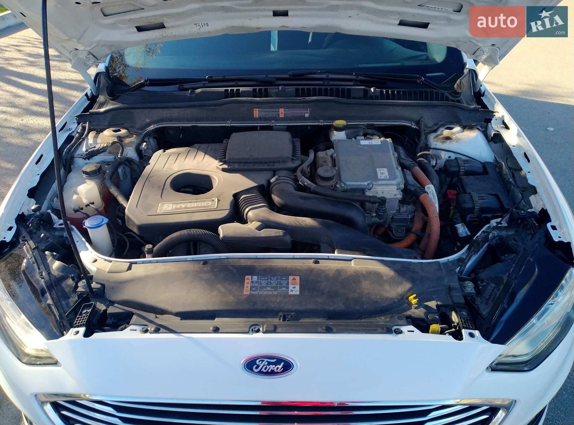 Ford Fusion 2019 VIN 3FA6P0LU0KR242753 фото оголошення 12 з 32