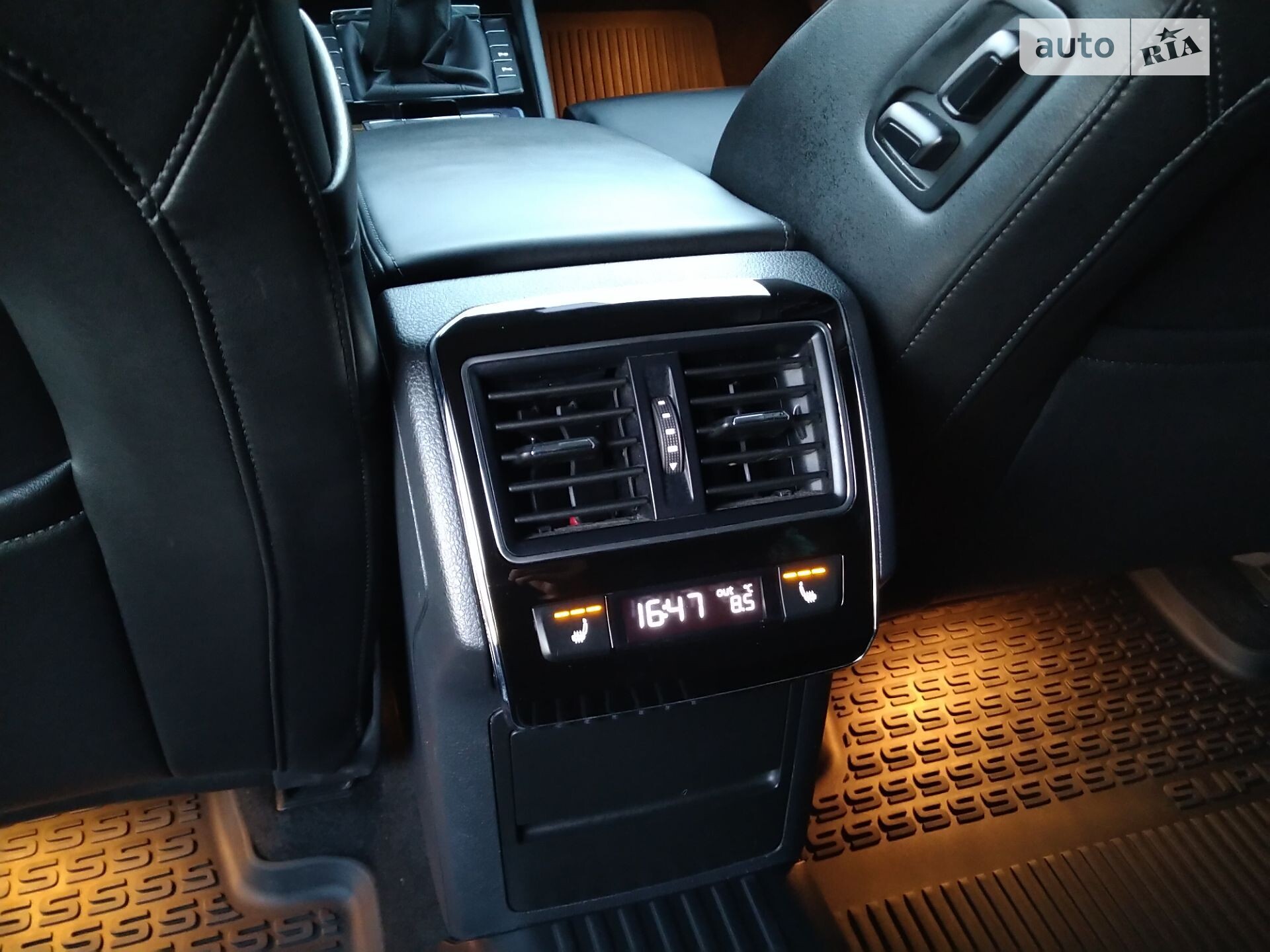 Skoda Superb 2018 VIN TMBJG9NP3J7580234 фото оголошення 6 з 152
