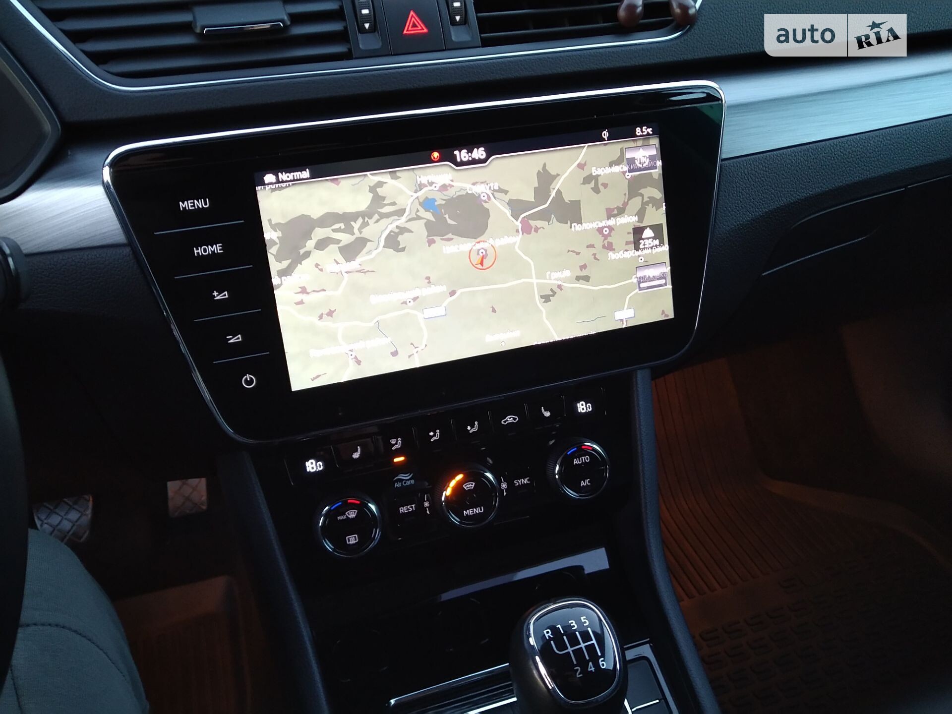 Skoda Superb 2018 VIN TMBJG9NP3J7580234 фото оголошення 8 з 152