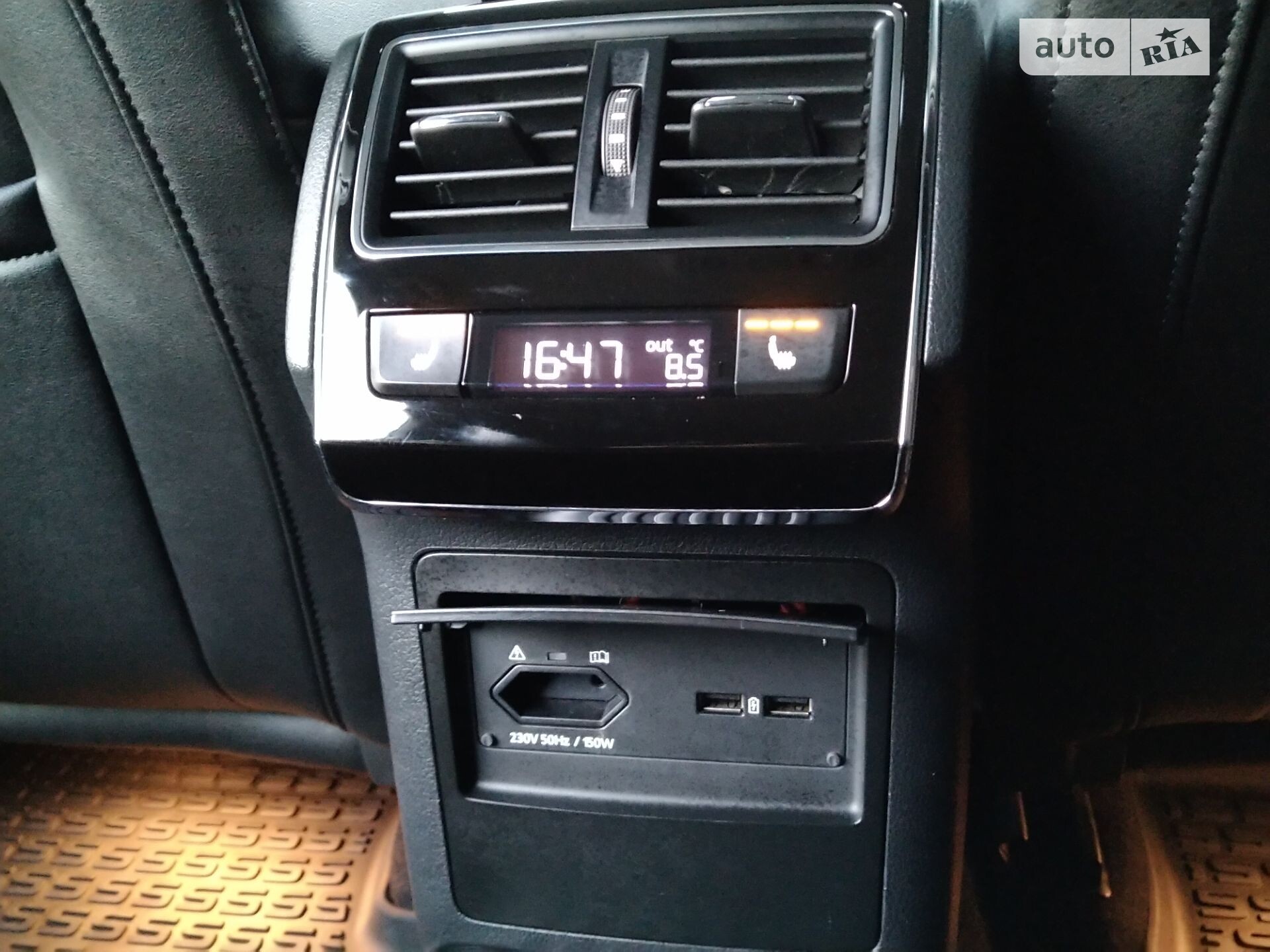 Skoda Superb 2018 VIN TMBJG9NP3J7580234 фото оголошення 9 з 152