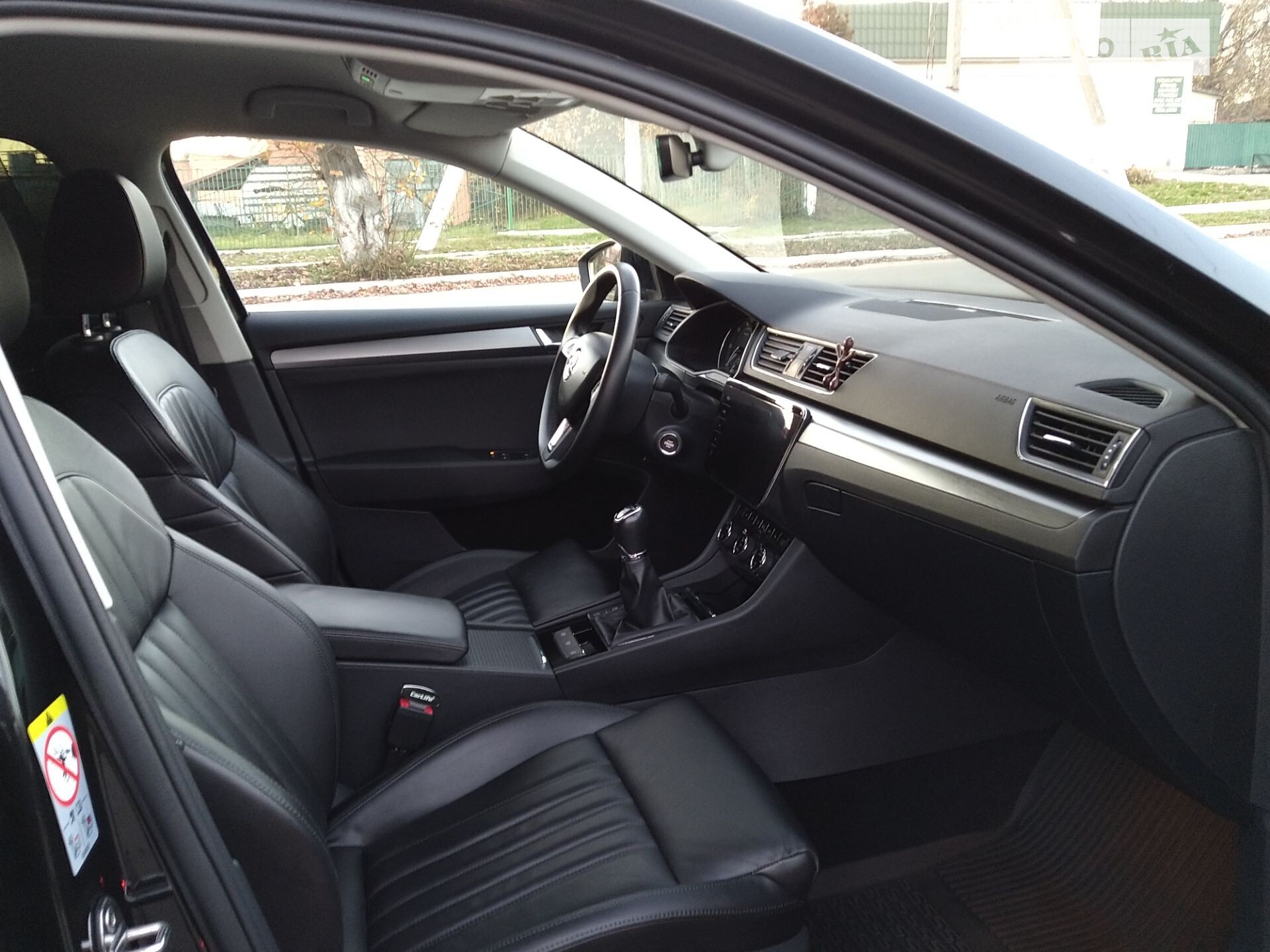 Skoda Superb 2018 VIN TMBJG9NP3J7580234 фото оголошення 18 з 152