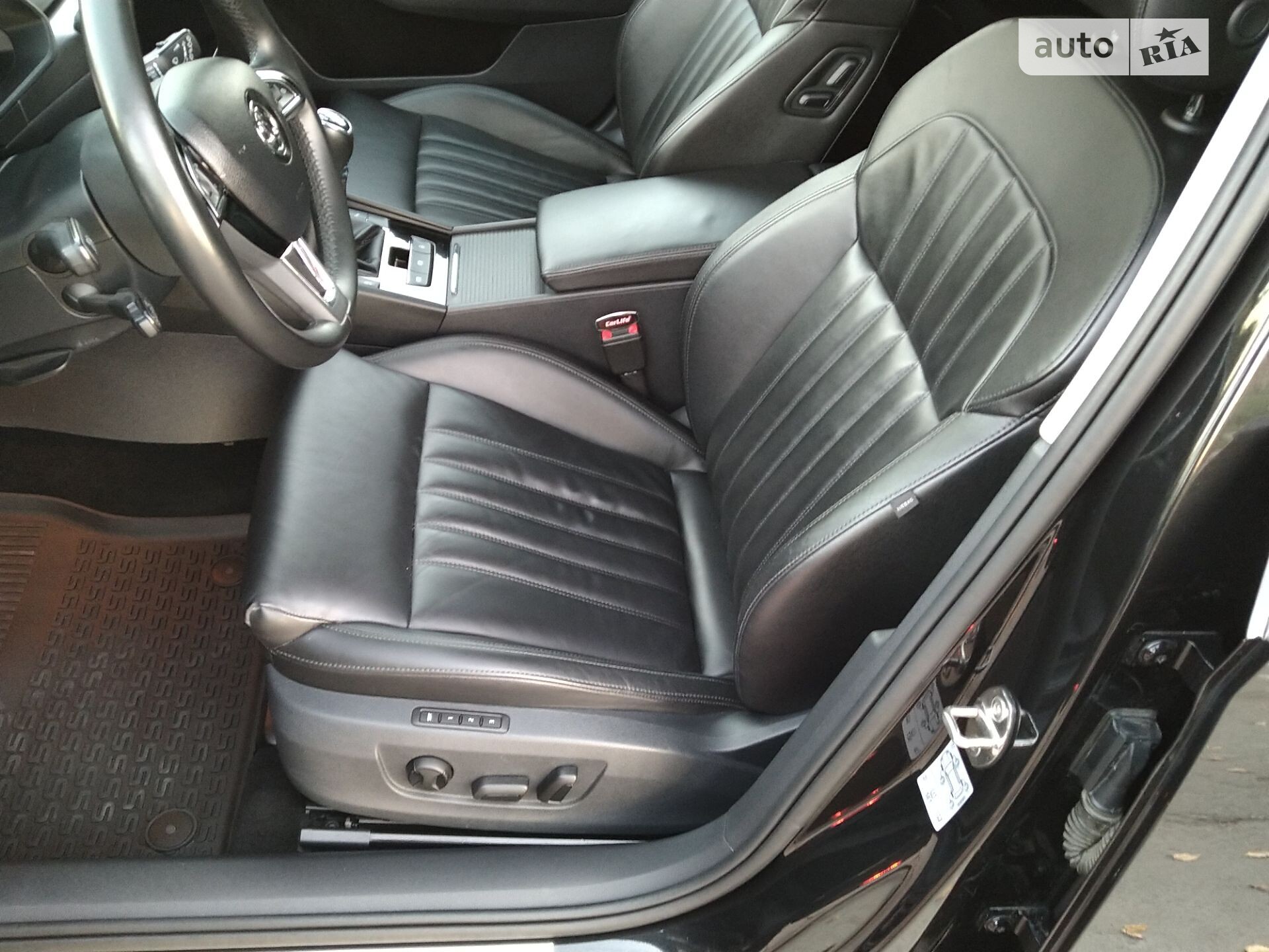 Skoda Superb 2018 VIN TMBJG9NP3J7580234 фото оголошення 35 з 152