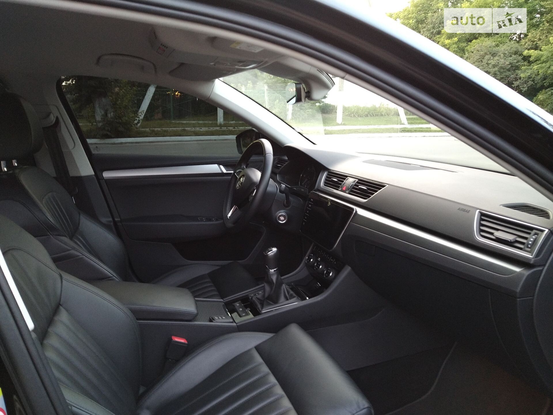 Skoda Superb 2018 VIN TMBJG9NP3J7580234 фото оголошення 74 з 152