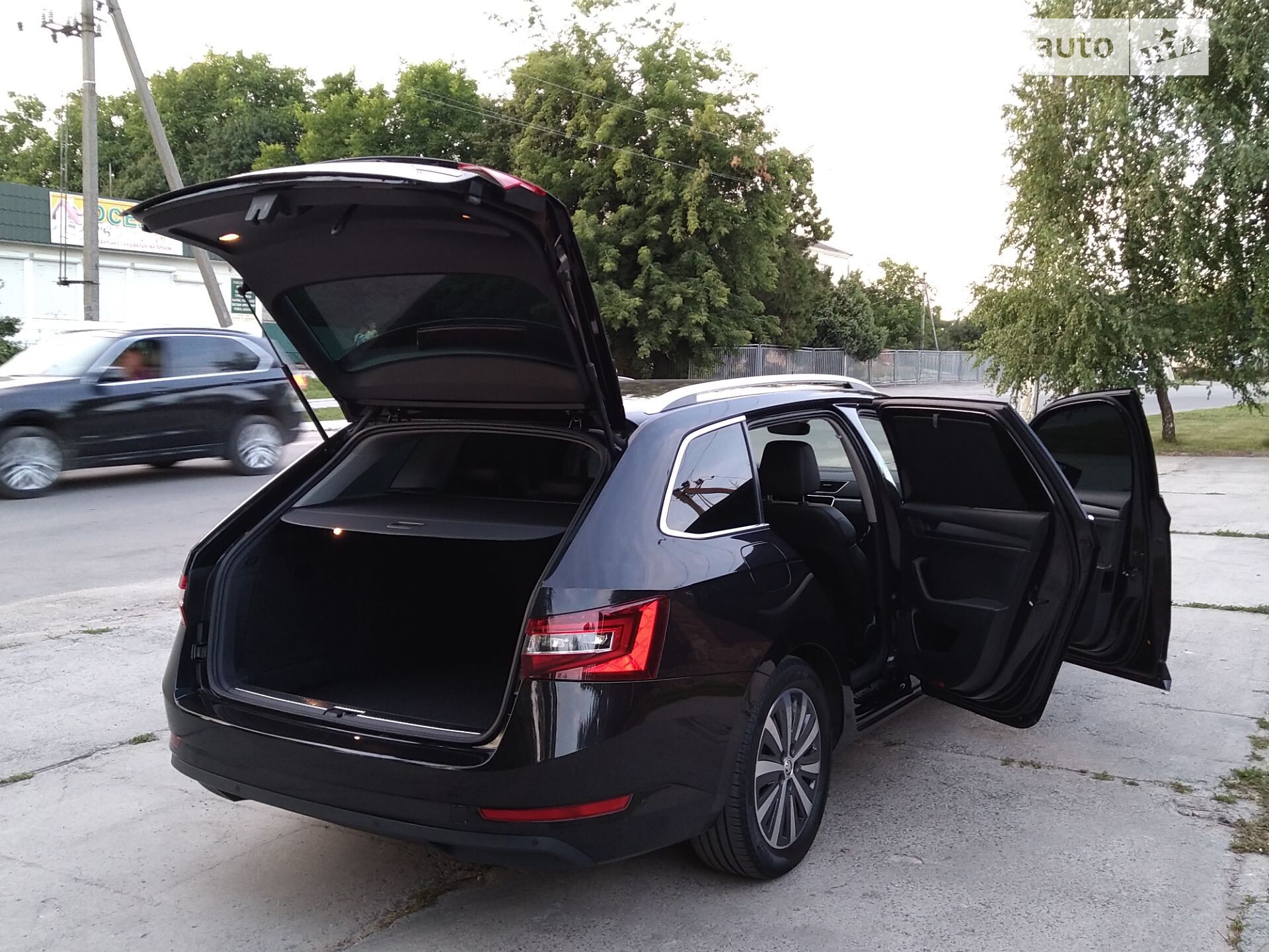 Skoda Superb 2018 VIN TMBJG9NP3J7580234 фото оголошення 79 з 152
