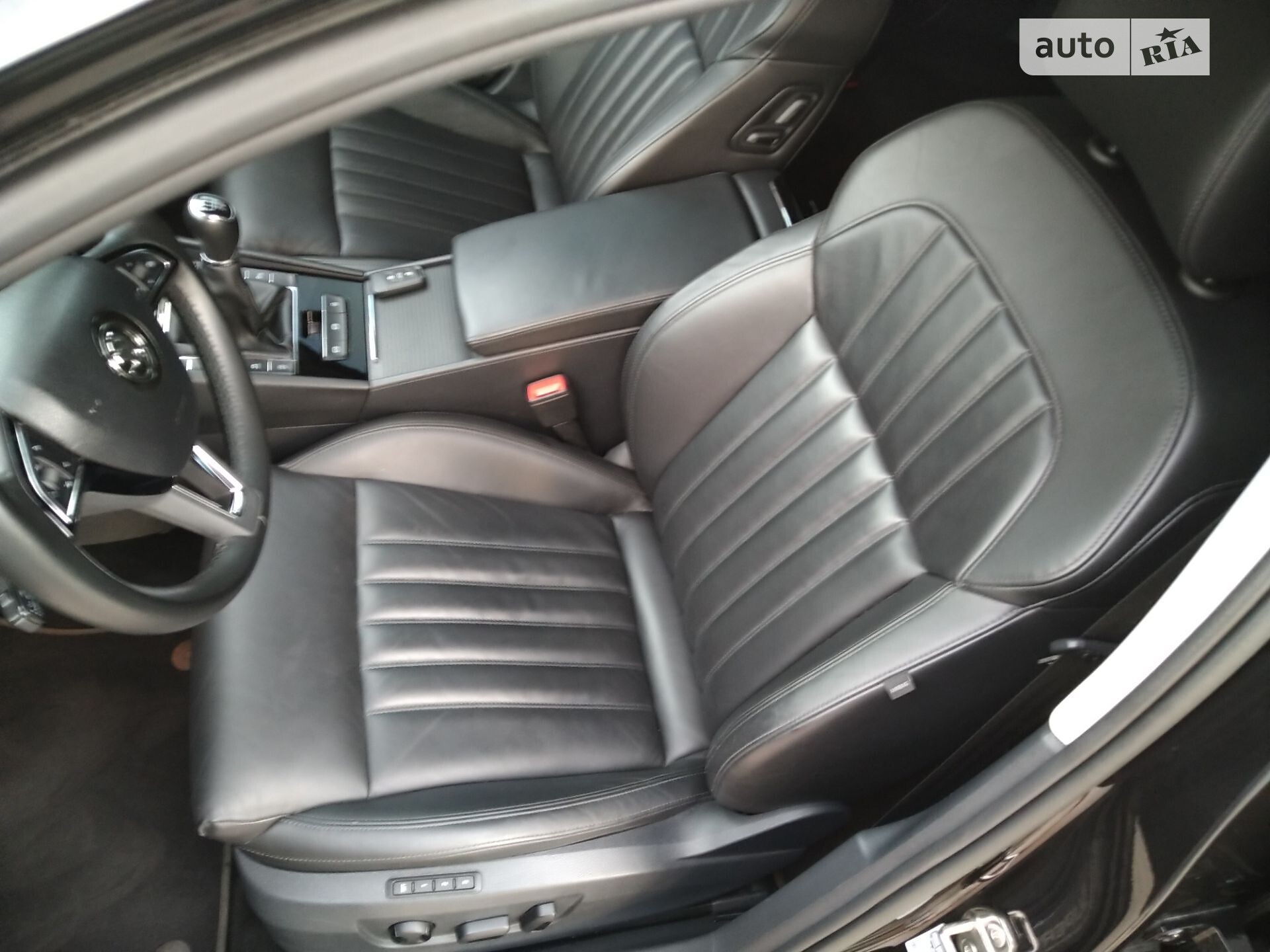 Skoda Superb 2018 VIN TMBJG9NP3J7580234 фото оголошення 83 з 152
