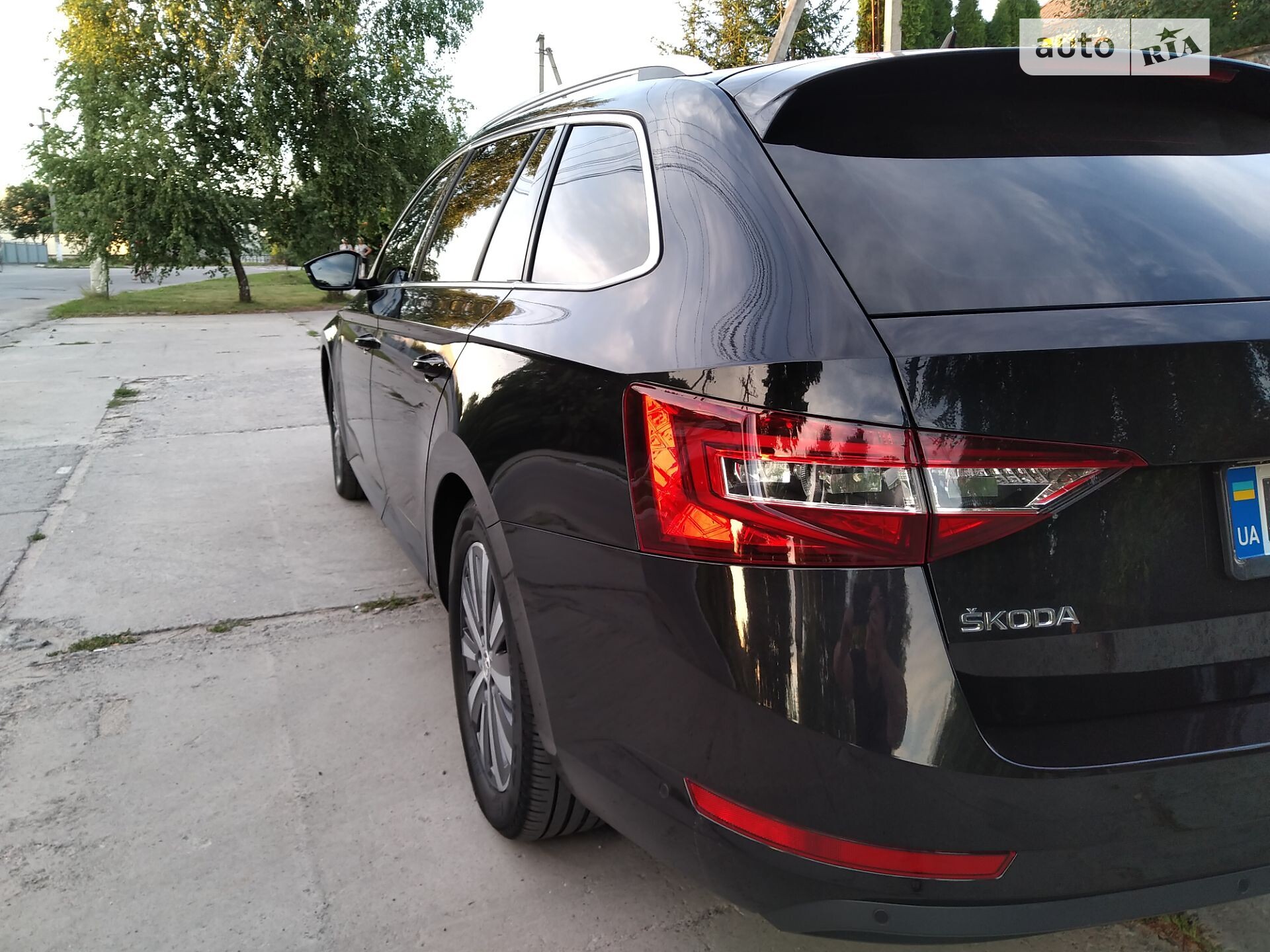 Skoda Superb 2018 VIN TMBJG9NP3J7580234 фото оголошення 100 з 152