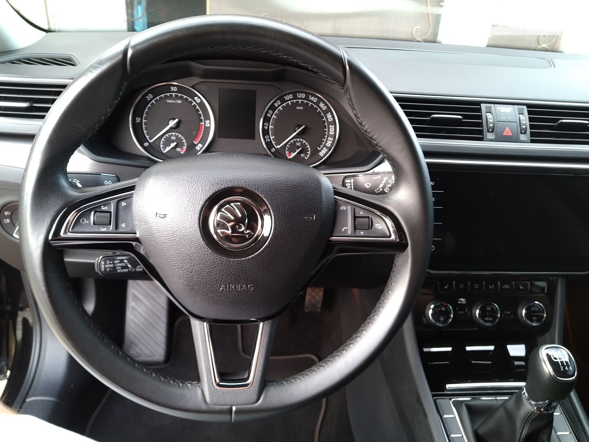 Skoda Superb 2018 VIN TMBJG9NP3J7580234 фото оголошення 127 з 152