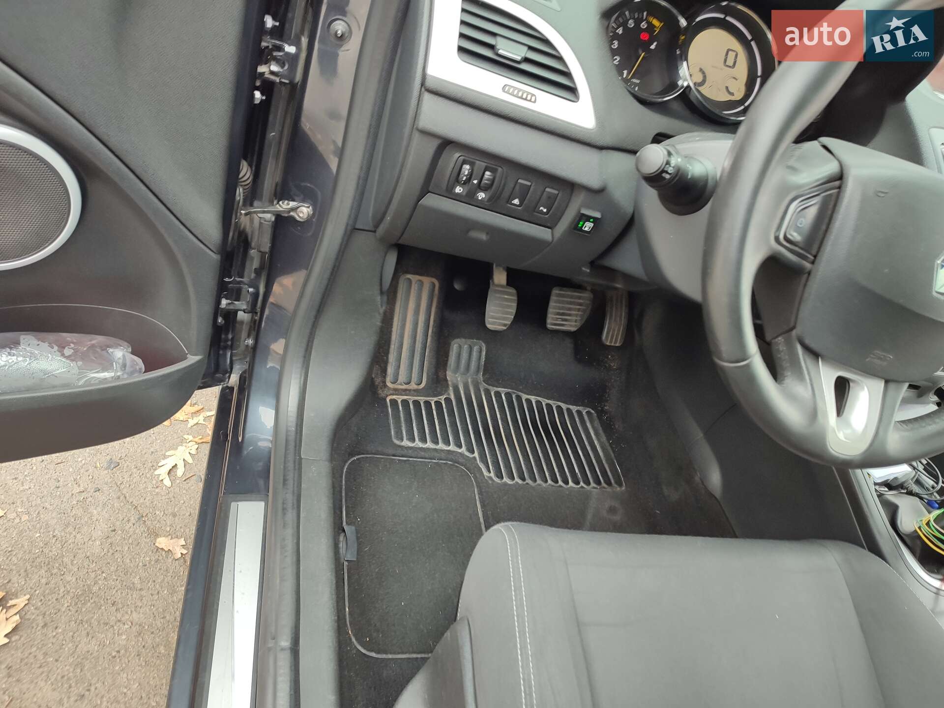 Renault Megane 2010 VIN VF1KZ1V0643149406 фото оголошення 120 з 153