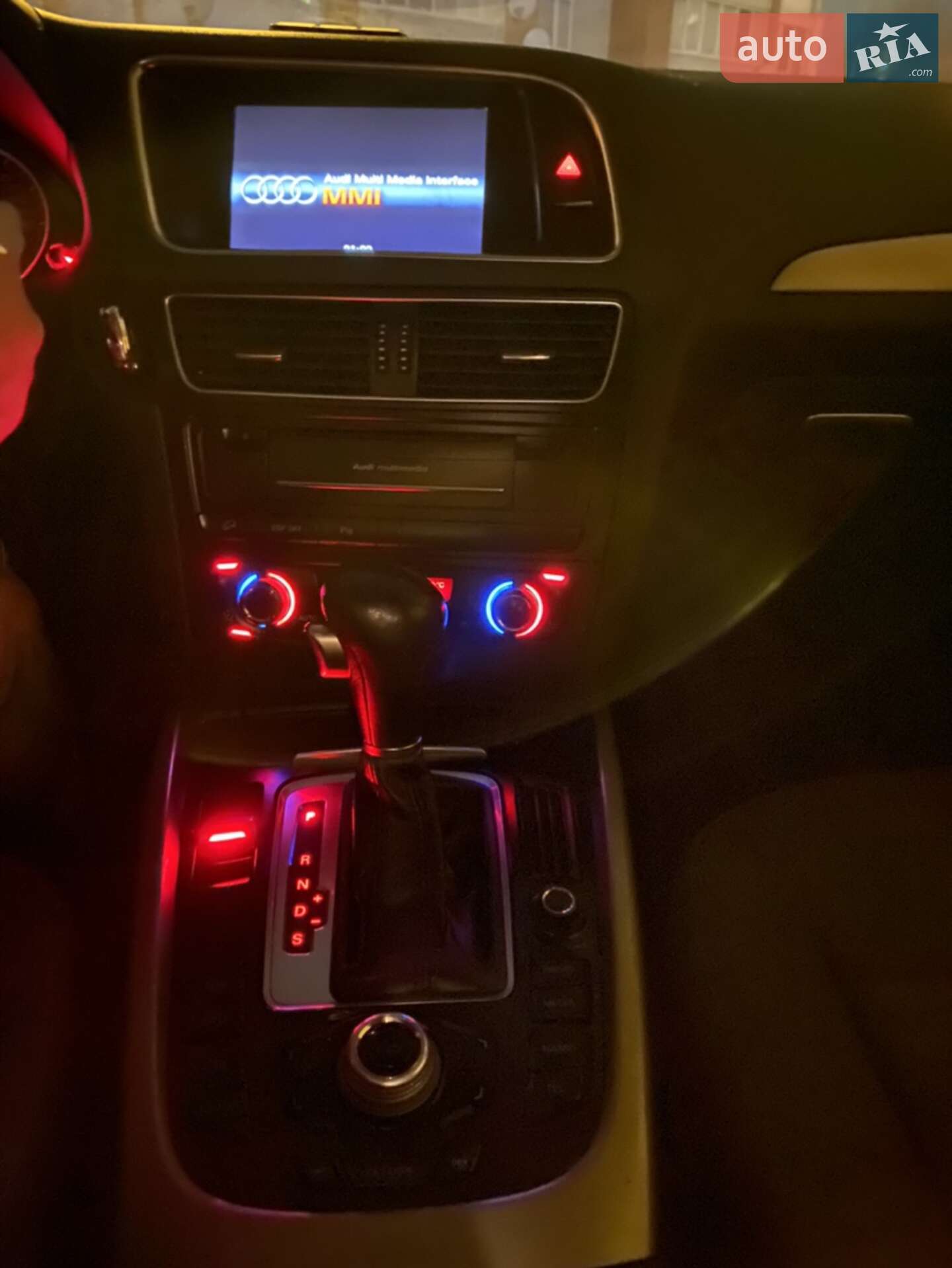 Audi Q5 2009 VIN WAUZZZ8R9AA052725 фото оголошення 15 з 17