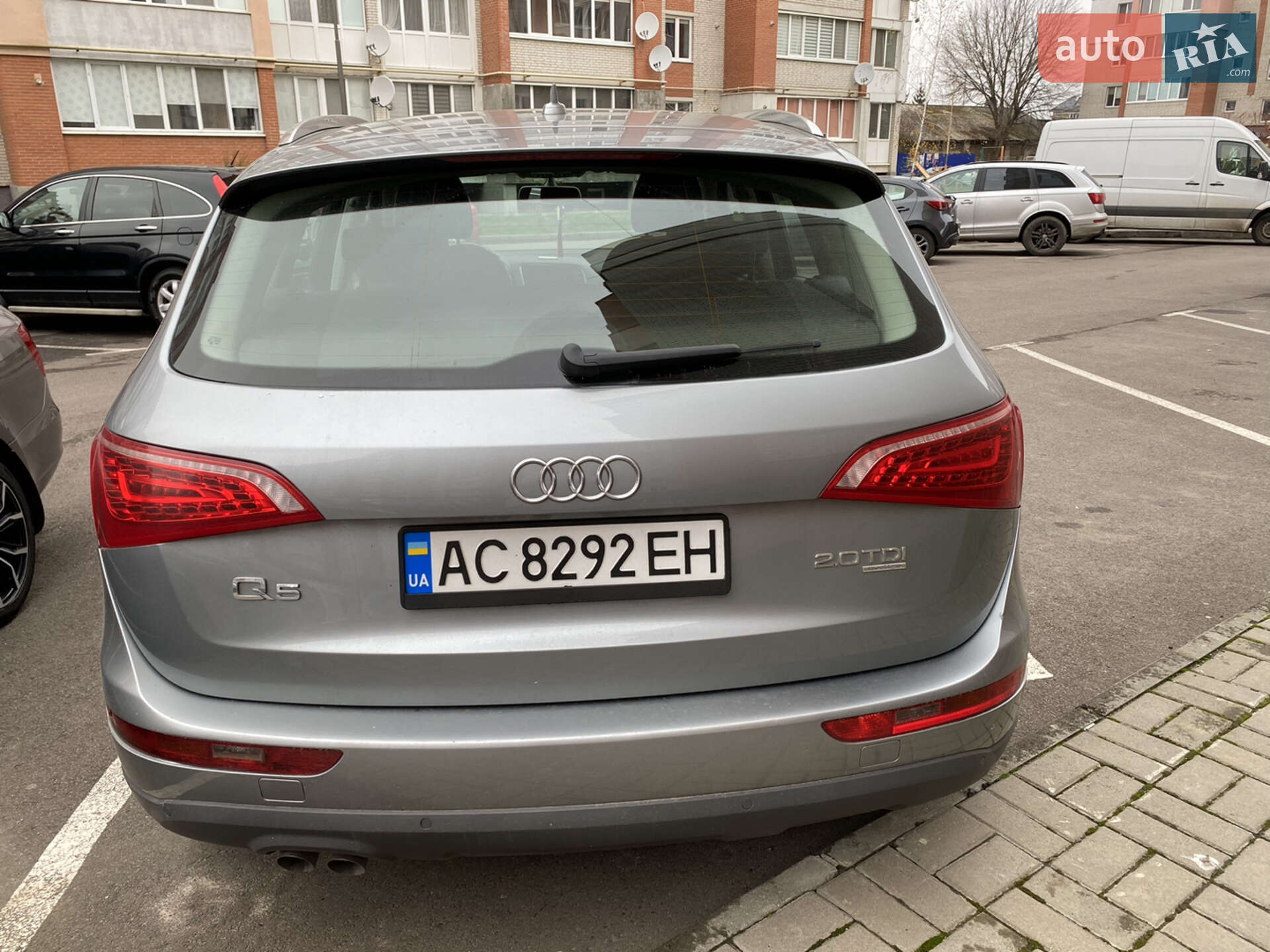 Audi Q5 2009 VIN WAUZZZ8R9AA052725 фото оголошення 5 з 9