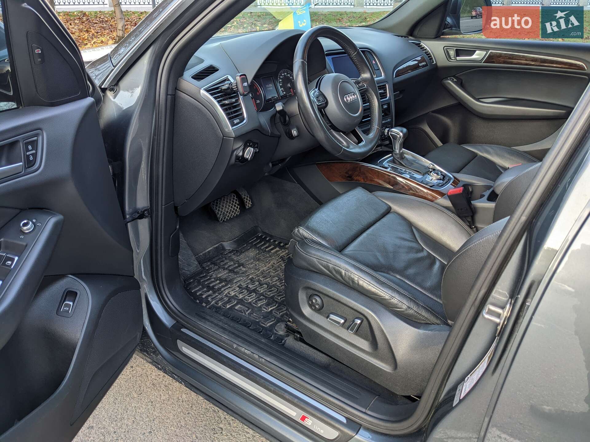 Audi Q5 2015 VIN WA1DGAFP1FA116683 фото оголошення 10 з 16