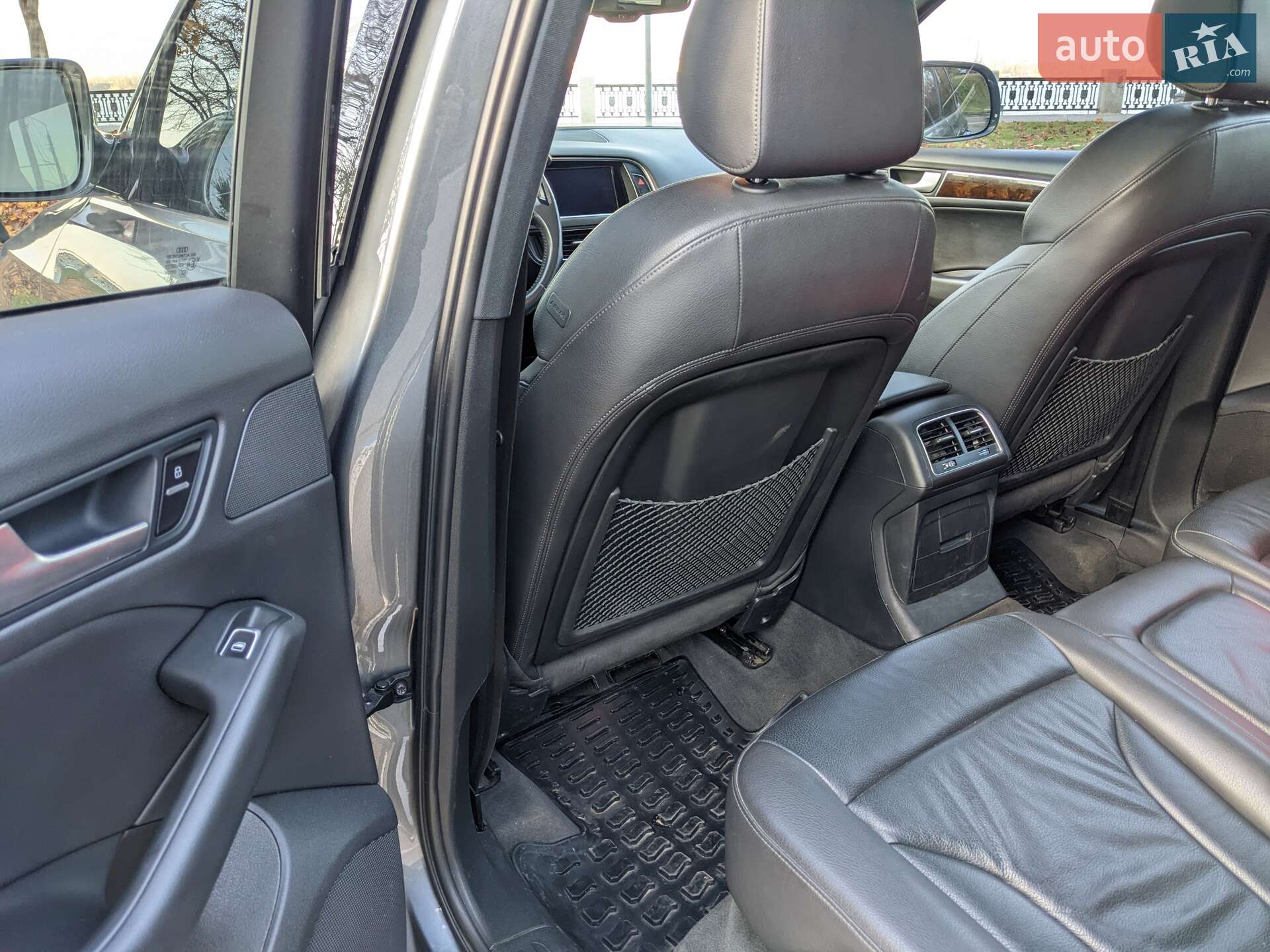 Audi Q5 2015 VIN WA1DGAFP1FA116683 фото оголошення 12 з 16