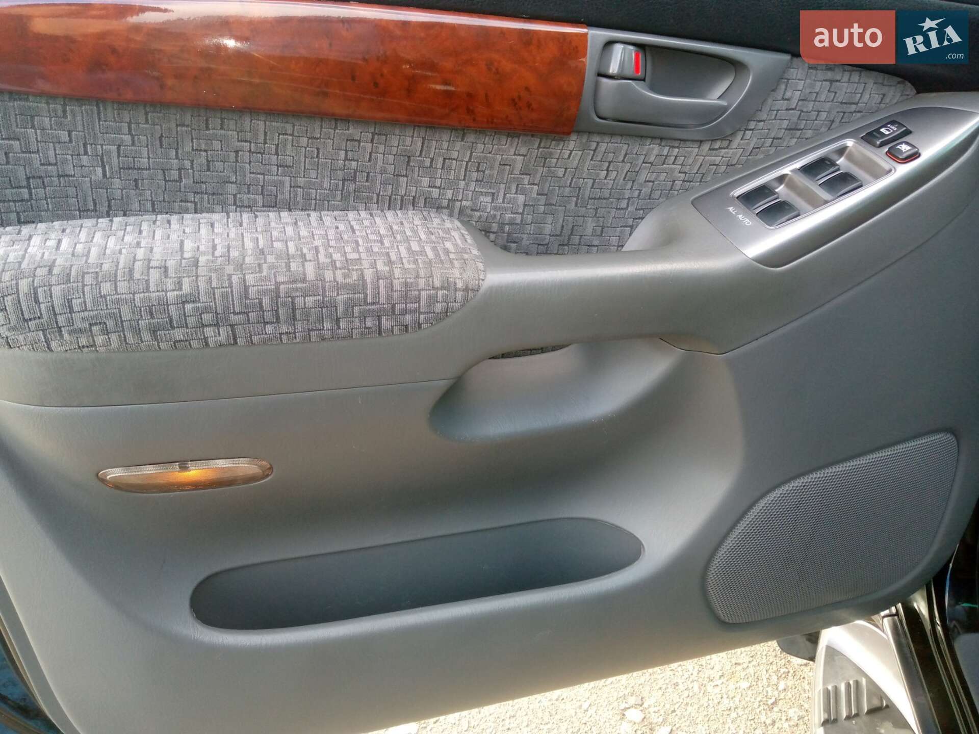 Toyota Land Cruiser Prado 2008 VIN TBBBL29J514810518 фото оголошення 3 з 9