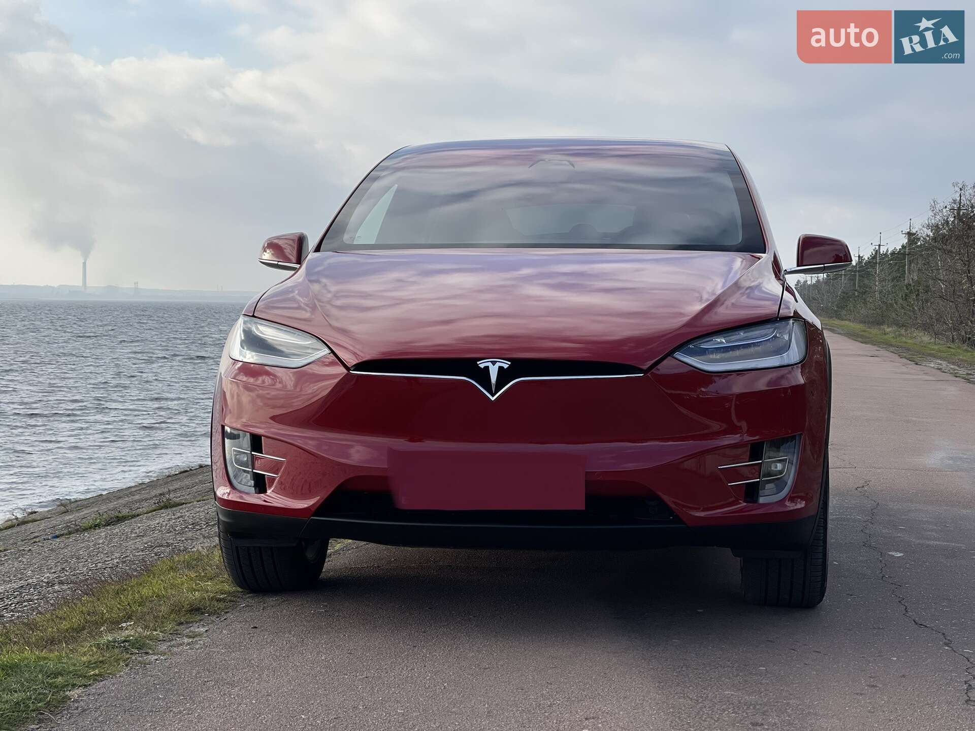 Tesla Model X 2019 VIN 5YJXCDE29KF208549 фото оголошення 2 з 21