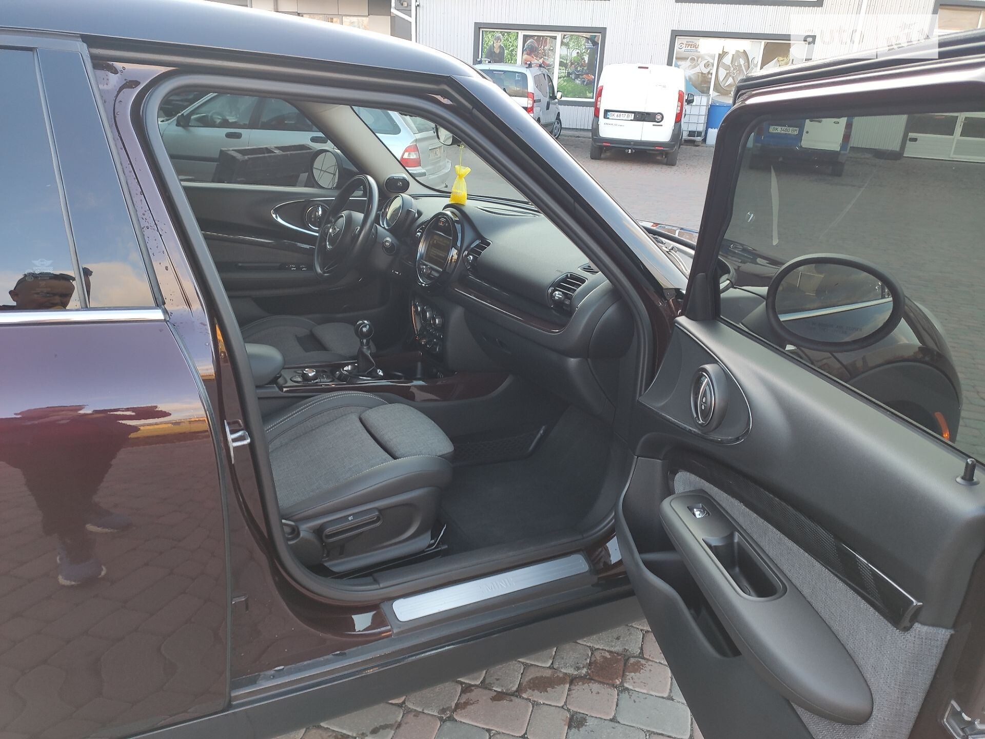 Mini Clubman 2016 VIN WMWLN5C50G2B35108 фото оголошення 15 з 31
