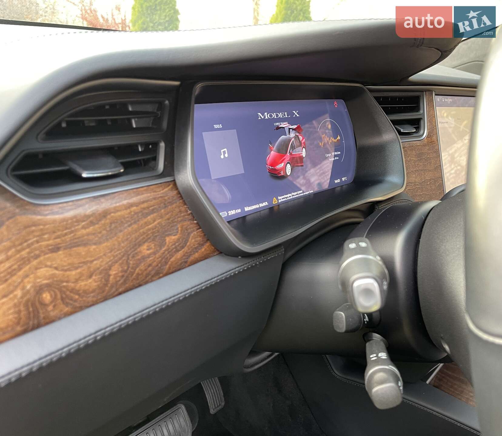 Tesla Model X 2019 VIN 5YJXCDE29KF208549 фото оголошення 4 з 13
