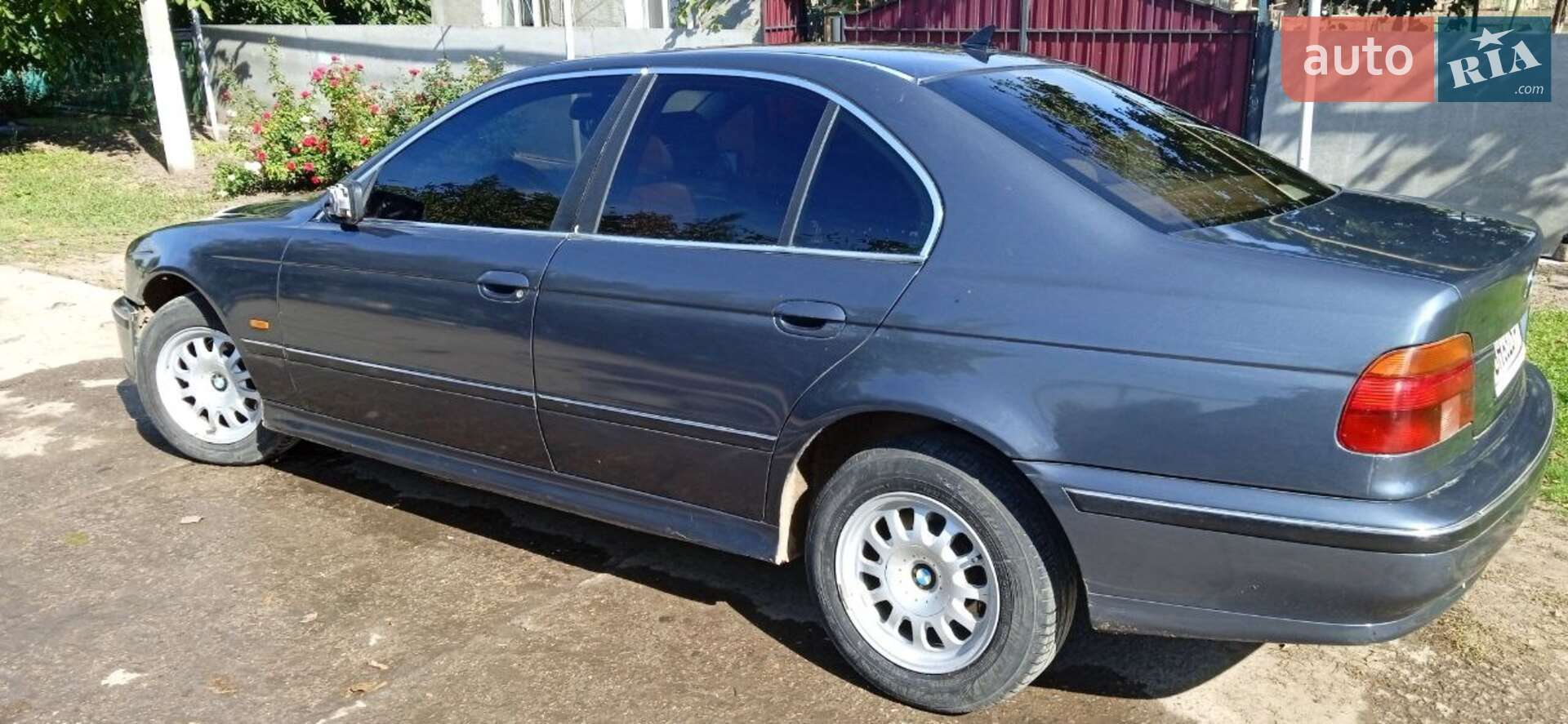 BMW 5 Series 1999 VIN WBADF51080BZ23355 фото оголошення 2 з 15