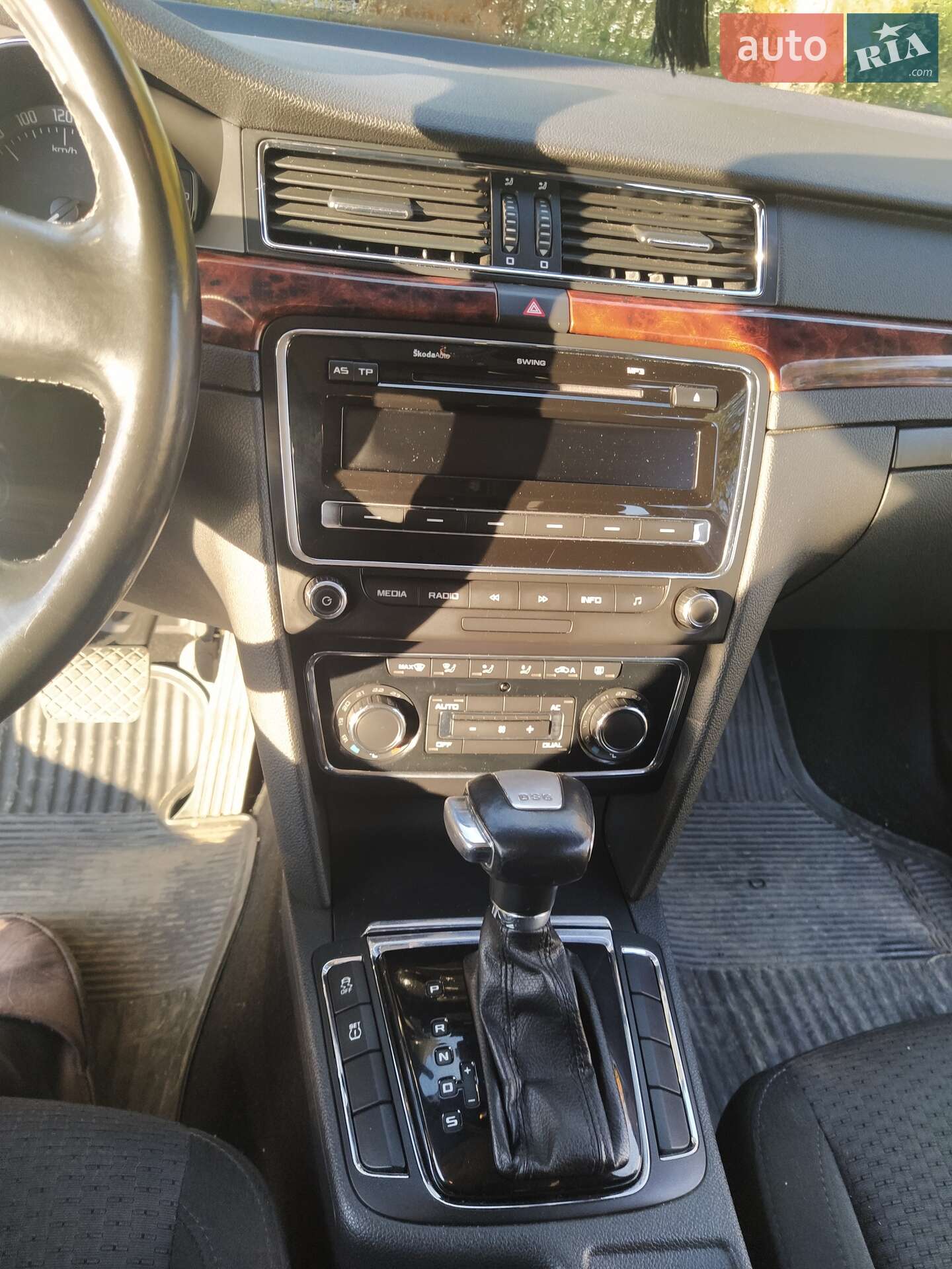 Skoda Superb 2010 VIN Y6UAB43T4AB300075 фото оголошення 2 з 23