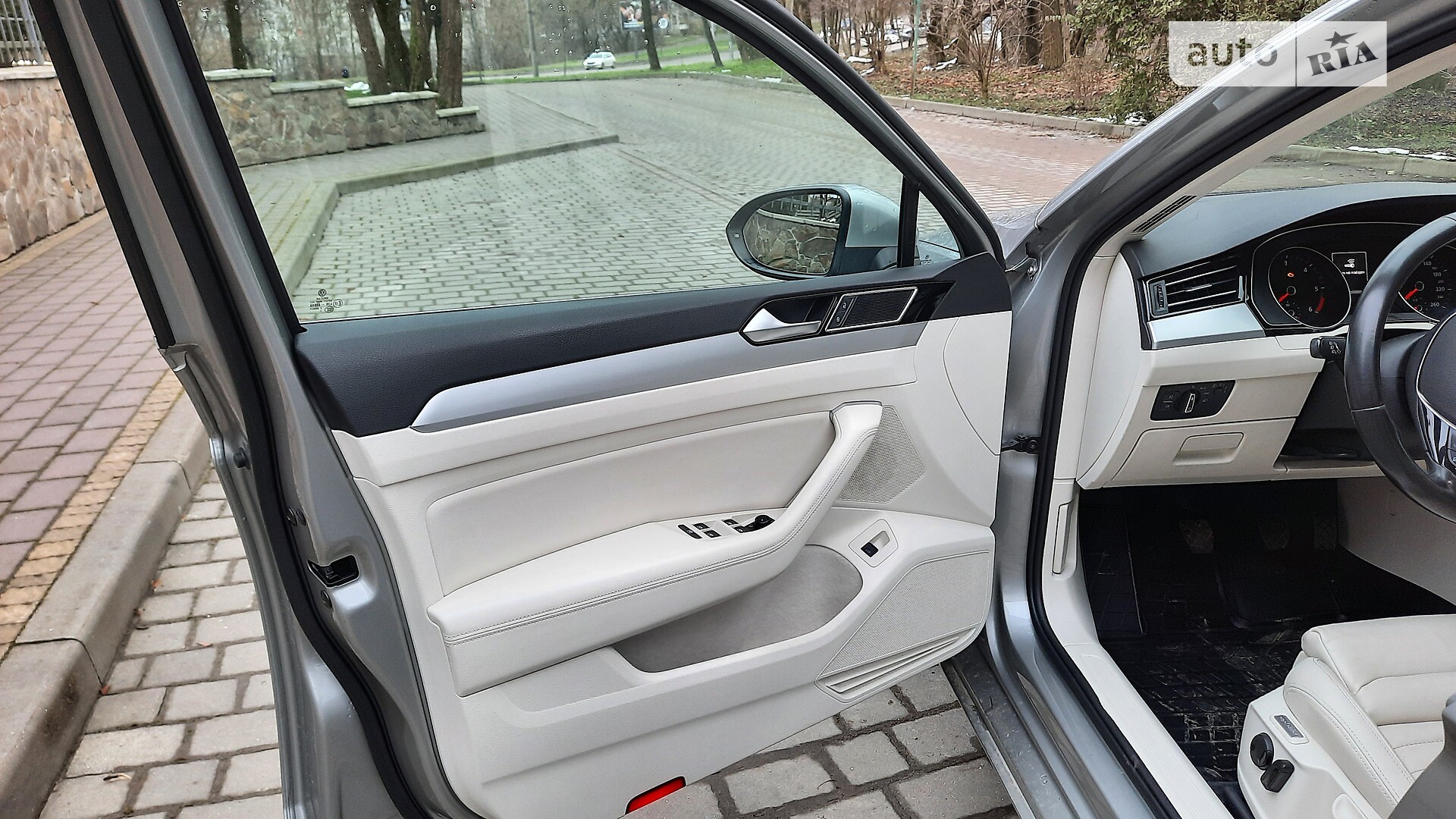 Volkswagen Passat 2015 VIN WVWZZZ3CZGE063115 фото оголошення 26 з 48