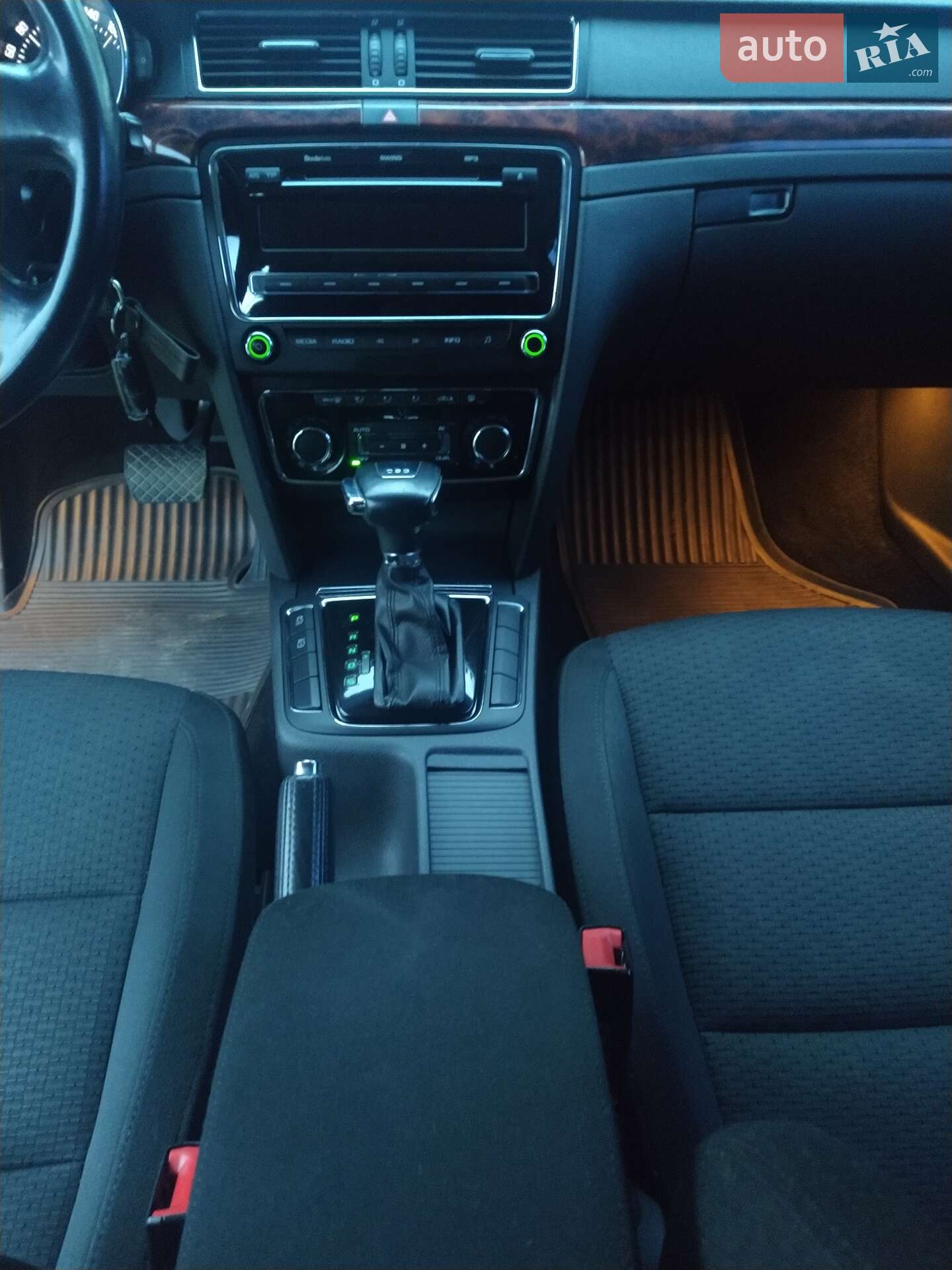 Skoda Superb 2010 VIN Y6UAB43T4AB300075 фото оголошення 9 з 18