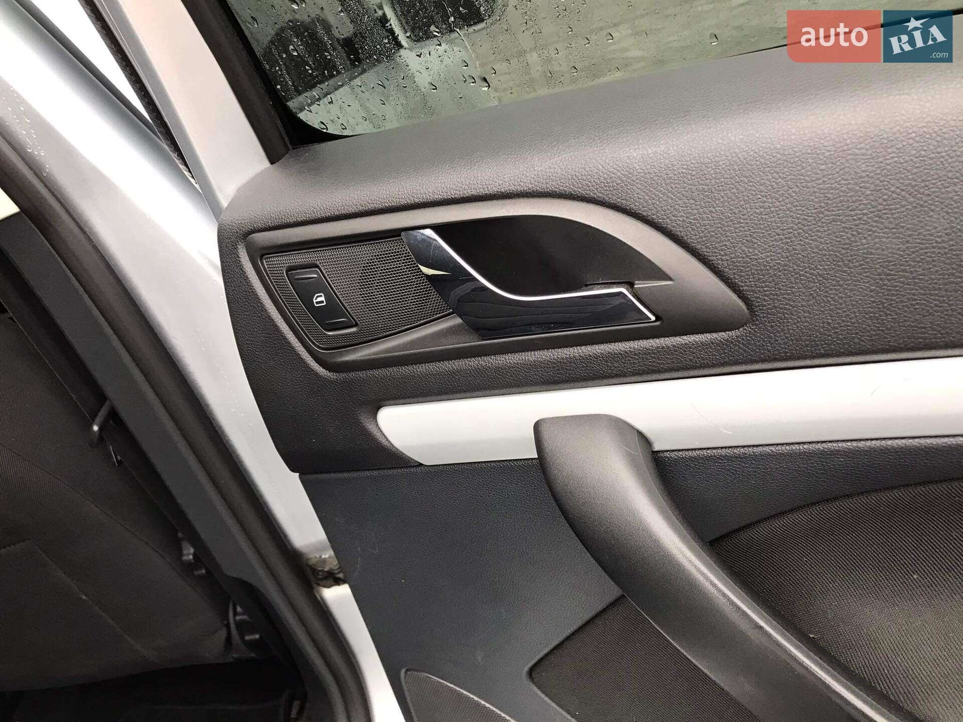 Skoda Octavia 2010 VIN TMBHT61Z1B2027063 фото оголошення 6 з 18