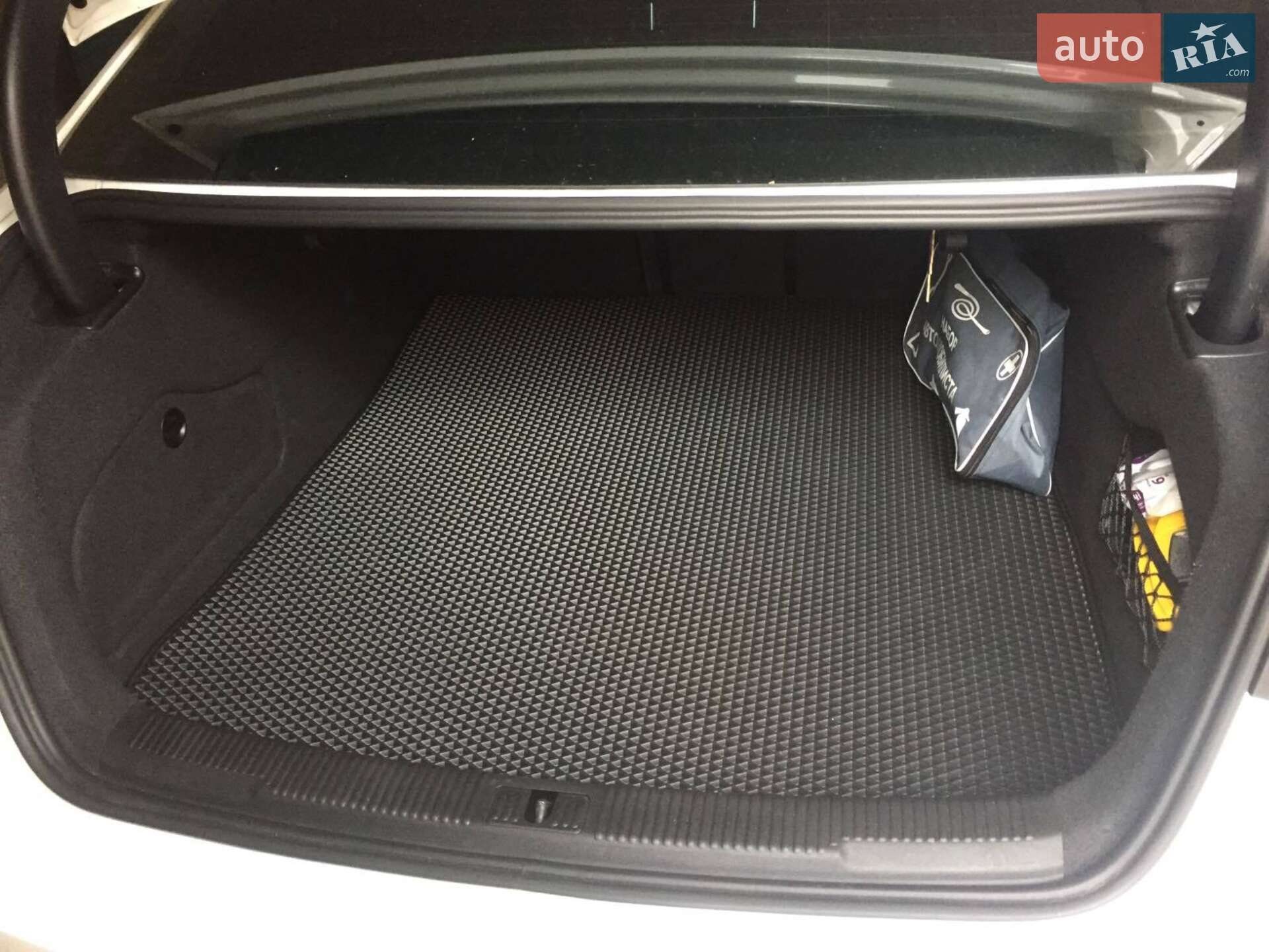 Audi A6 2015 VIN WAUGFAFC4GN007225 фото оголошення 12 з 15