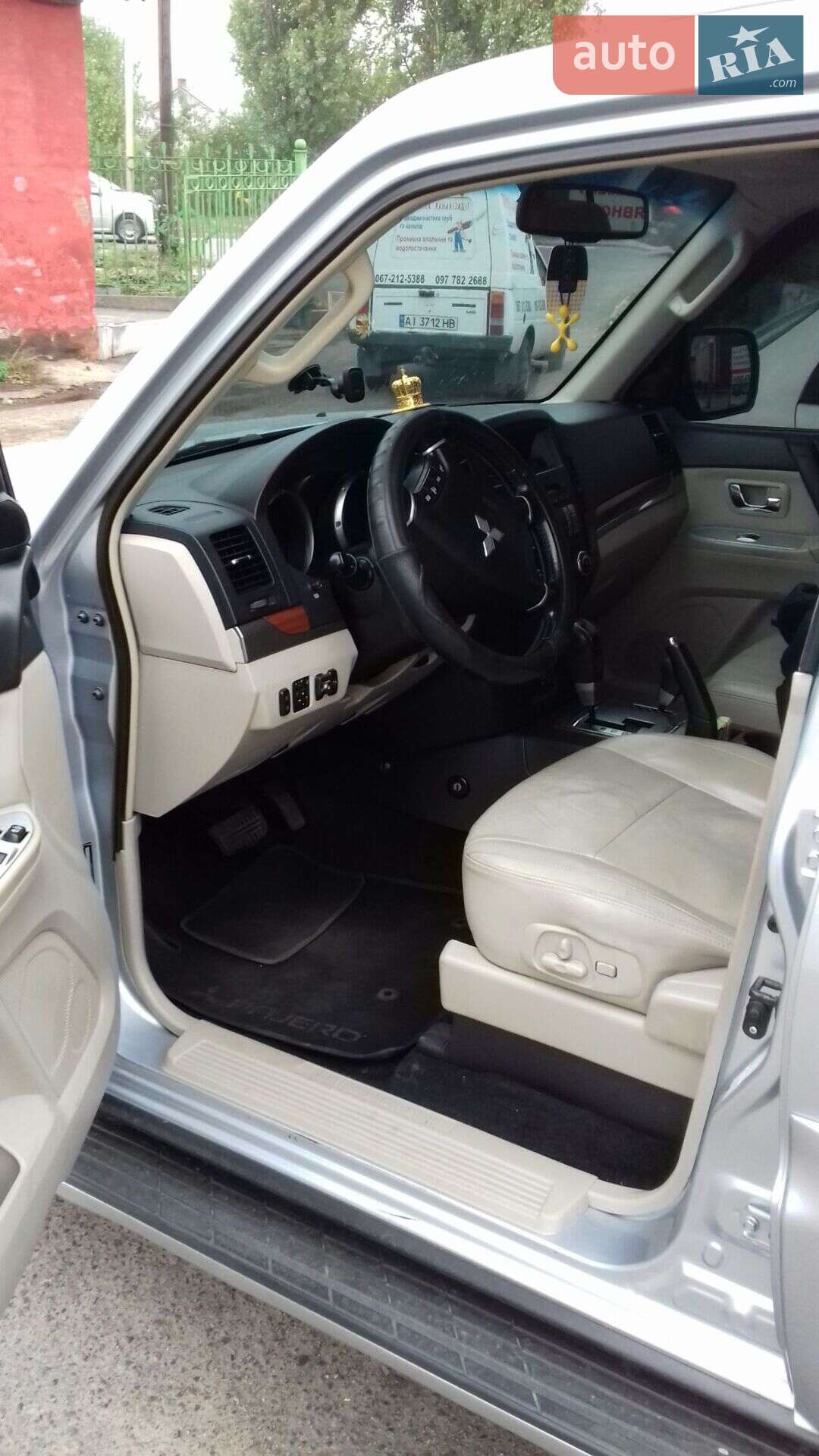 Mitsubishi Pajero 2007 VIN JMYLRV93W7J715107 фото оголошення 4 з 5