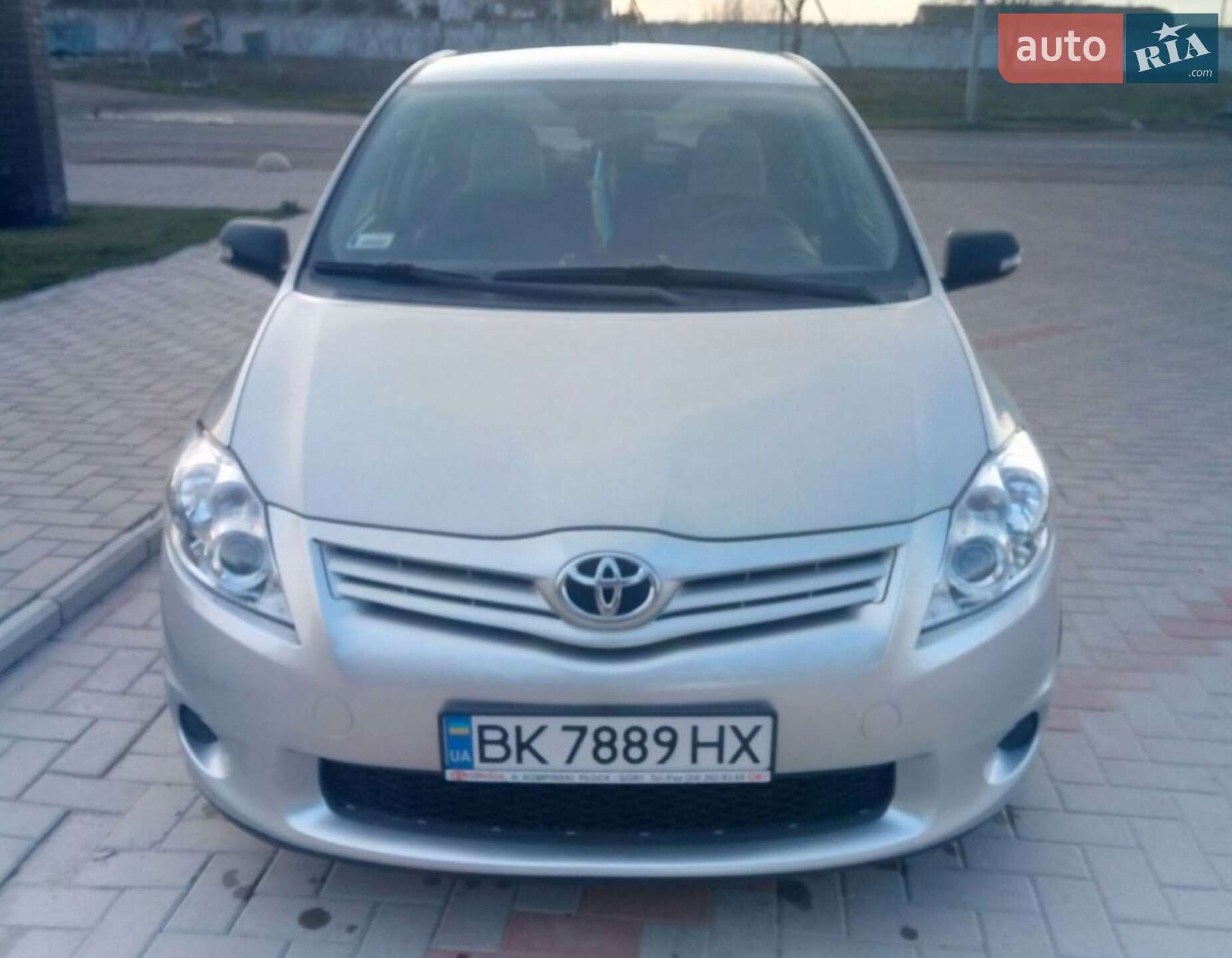 Toyota Auris 2011 VIN NMTKN58E40R052556 фото оголошення 2 з 10