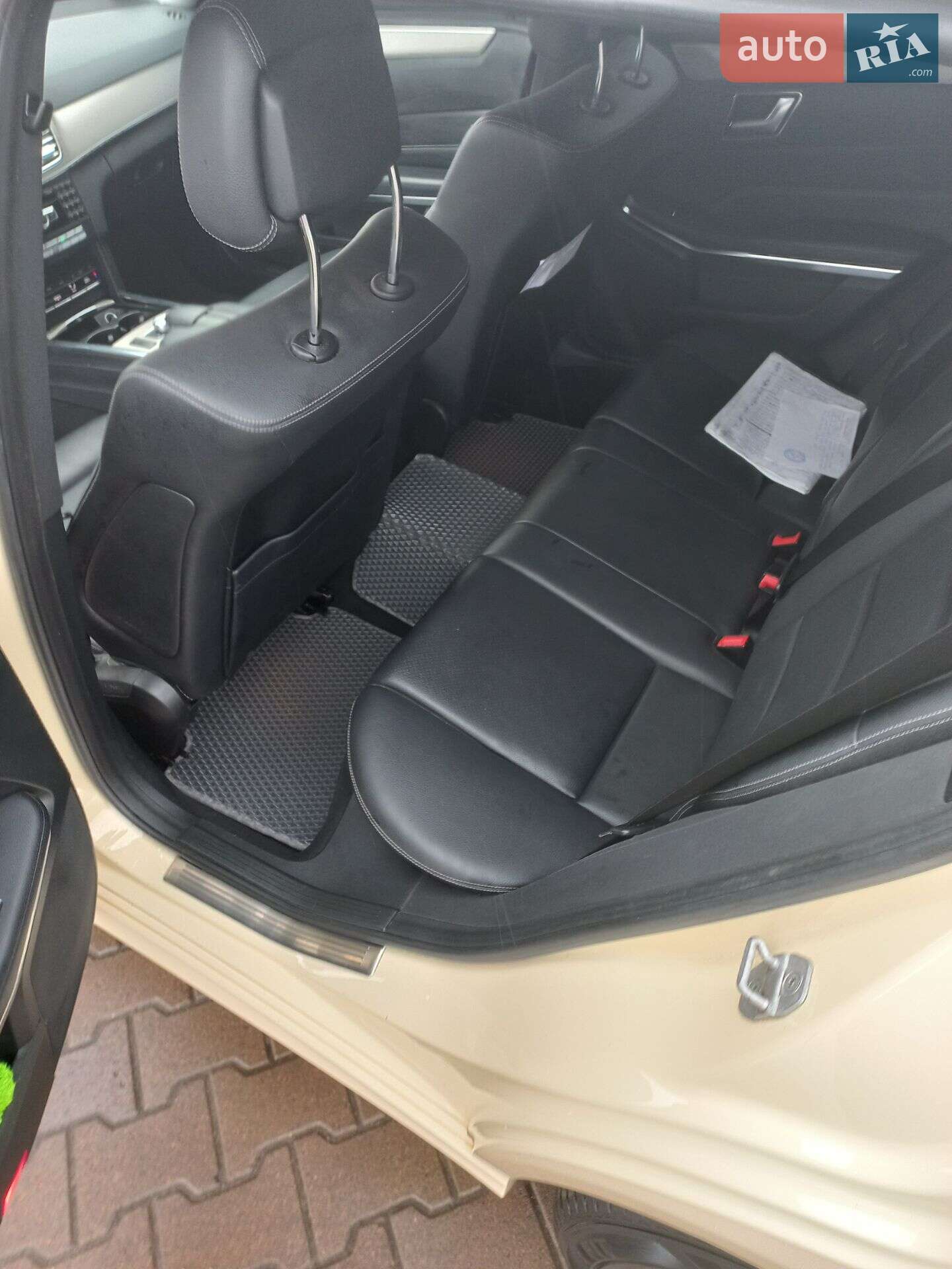 Mercedes-Benz E-Class 2013 VIN WDD2122051A828423 фото оголошення 13 з 14