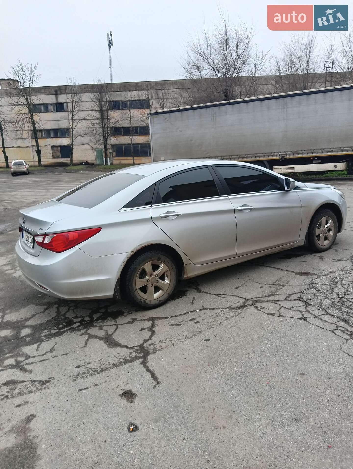 Hyundai Sonata 2016 VIN KMHEC41LBGA685608 фото оголошення 3 з 8