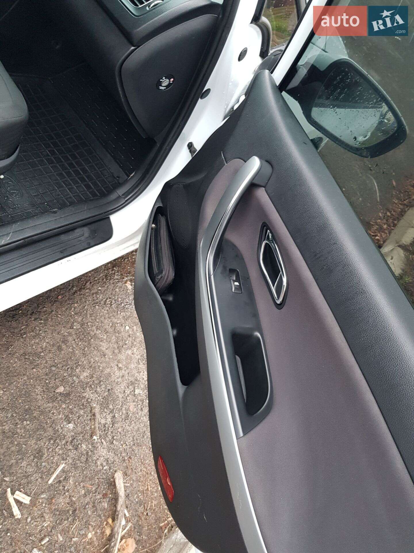 Kia Ceed 2014 VIN U5YHM515AFL148338 фото оголошення 4 з 5