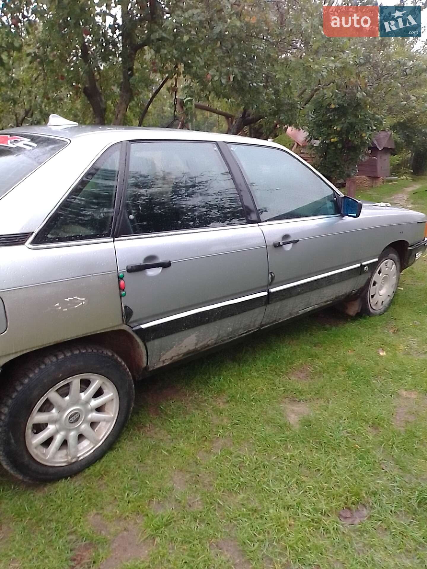 Audi 100 1986 VIN WAUZZZ44ZGA140847 фото оголошення 2 з 10