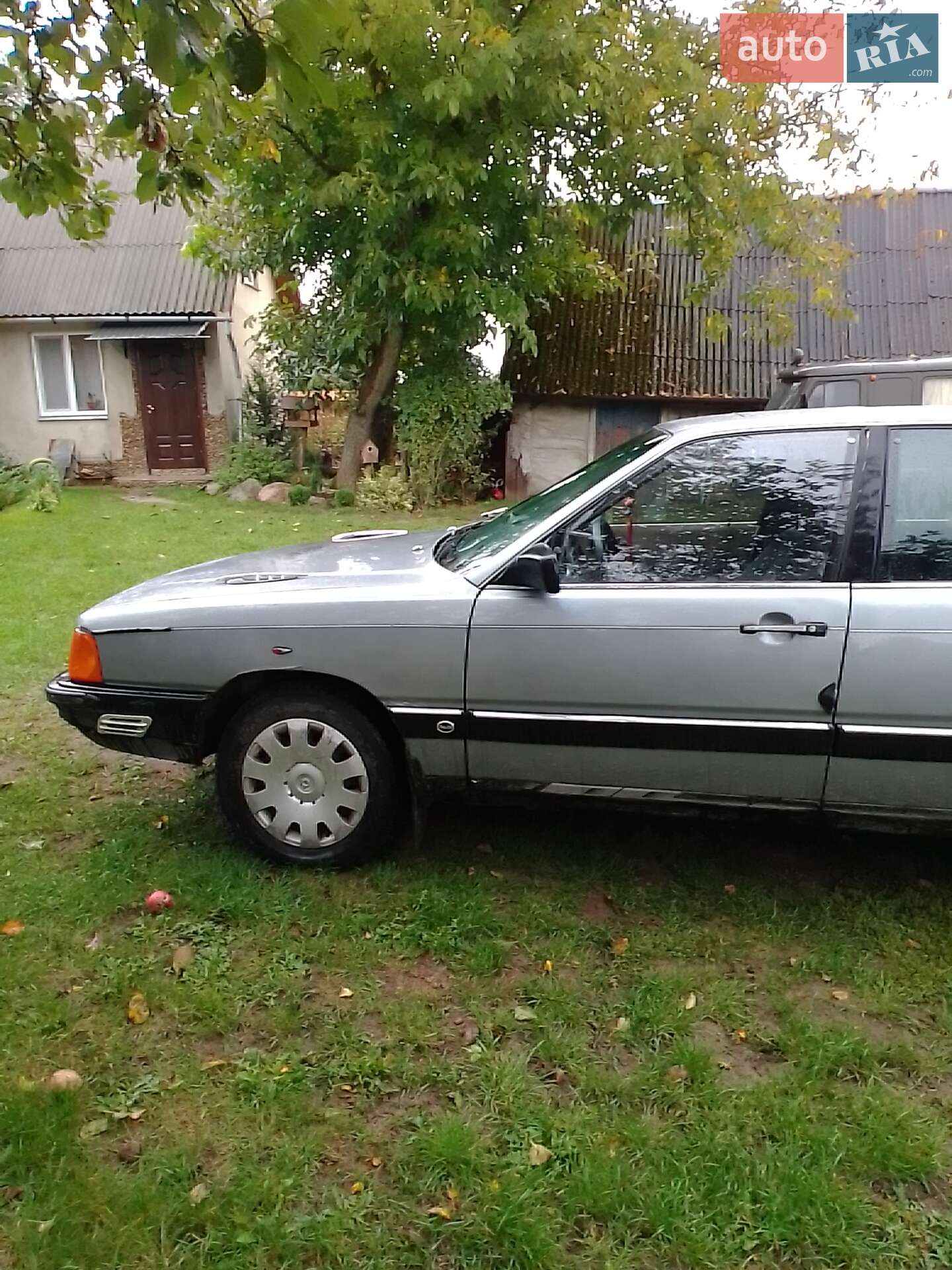 Audi 100 1986 VIN WAUZZZ44ZGA140847 фото оголошення 7 з 10