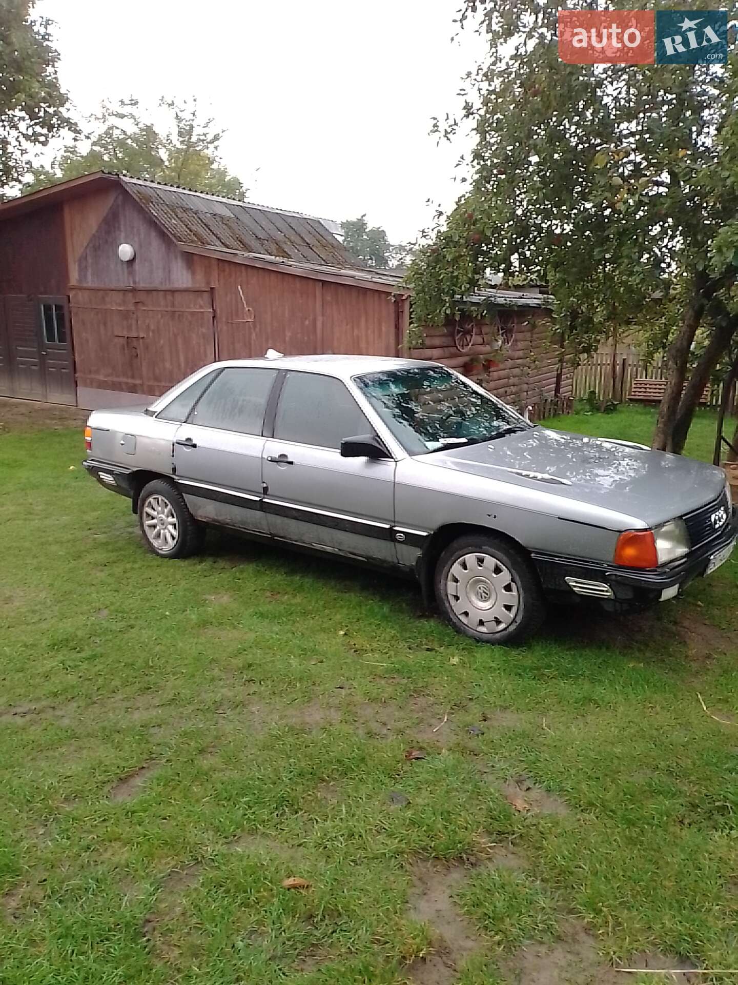 Audi 100 1986 VIN WAUZZZ44ZGA140847 фото оголошення 10 з 10