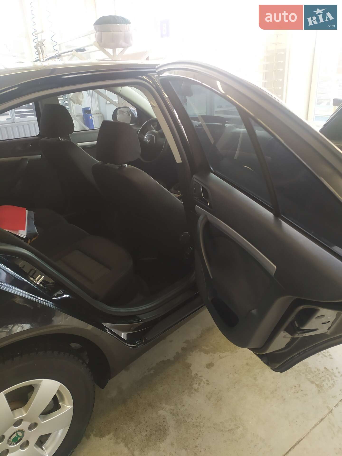 Skoda Octavia 2011 VIN TMBBK41Z0CB153378 фото оголошення 11 з 16