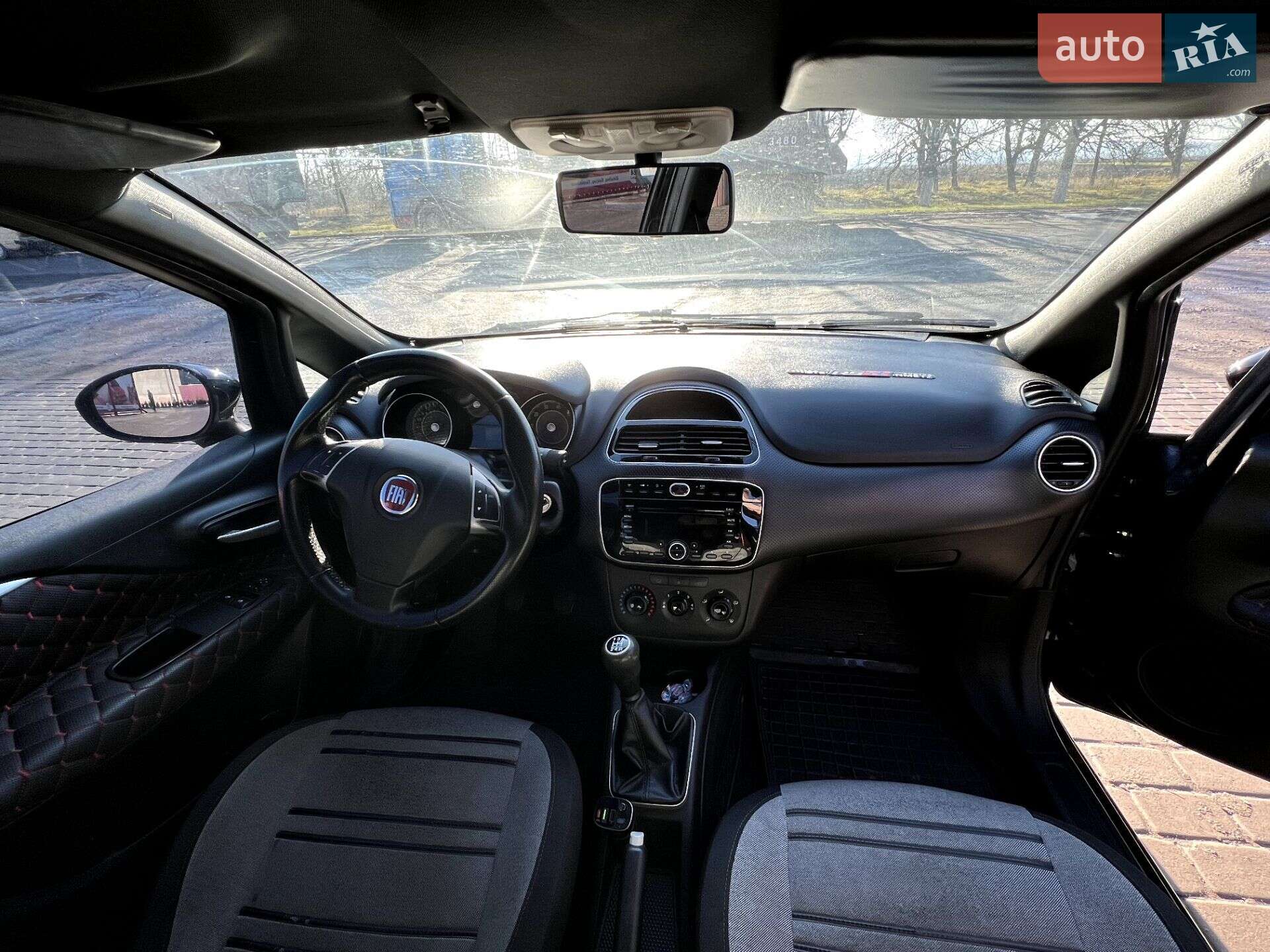 Fiat Punto 2011 VIN ZFA19900000754345 фото оголошення 27 з 30