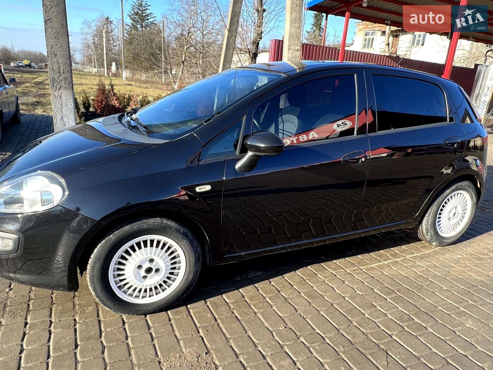 Fiat Punto 2011 VIN ZFA19900000754345 фото оголошення 29 з 30