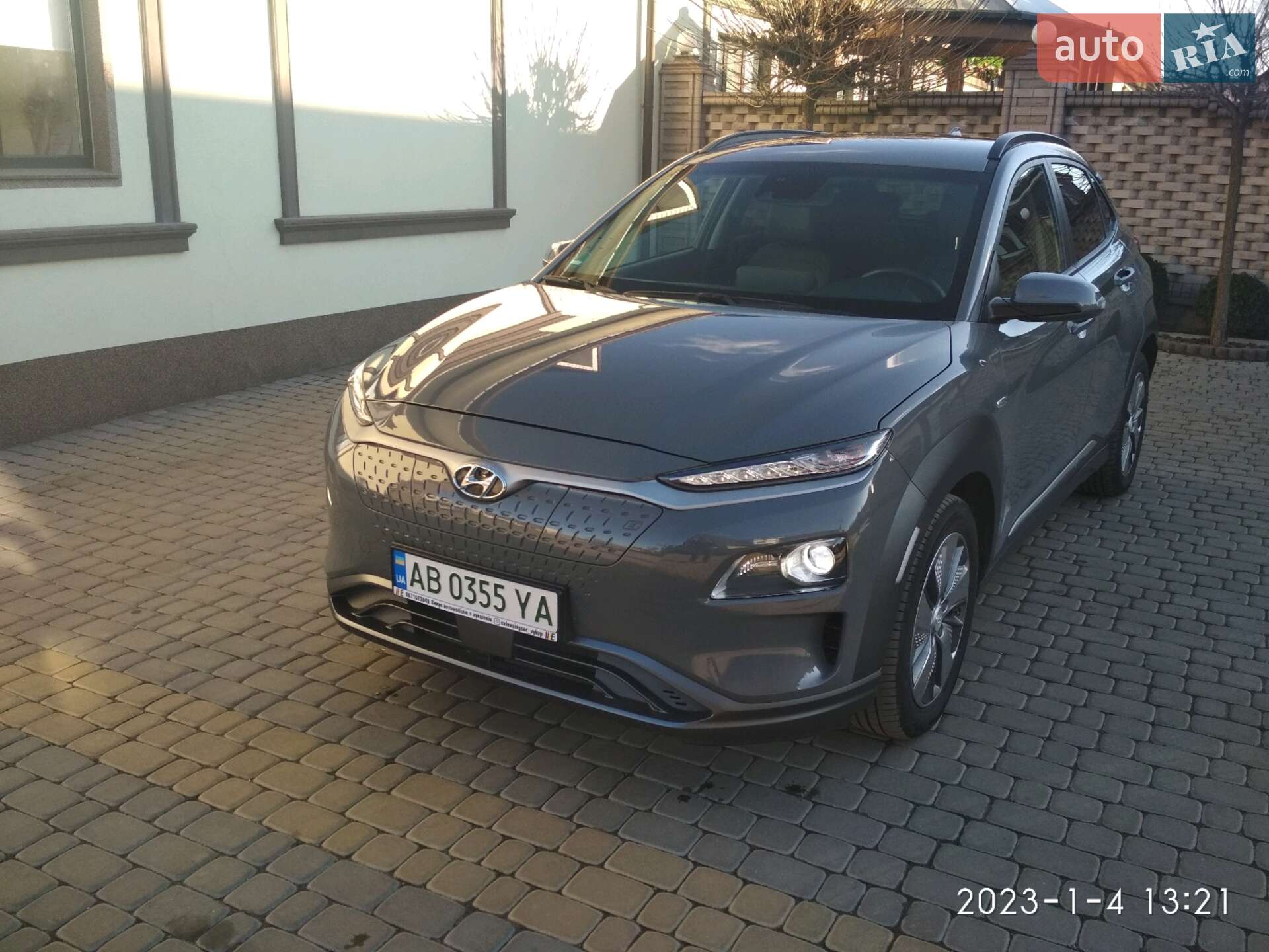 Hyundai Kona Electric 2019 VIN KMHK381GFKU035925 фото оголошення 3 з 46