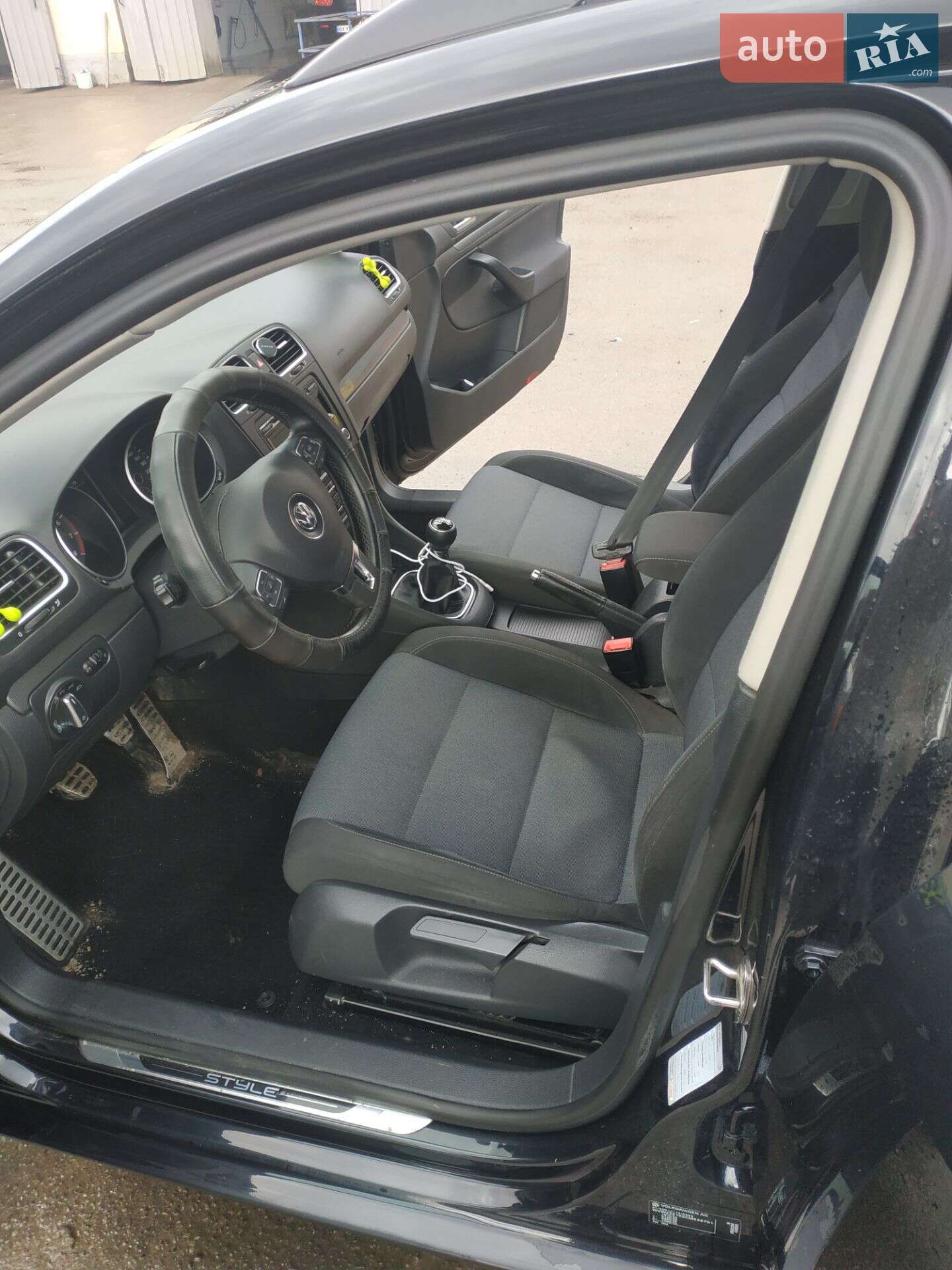 Volkswagen Golf 2011 VIN WVWZZZ1KZCM646701 фото оголошення 8 з 13