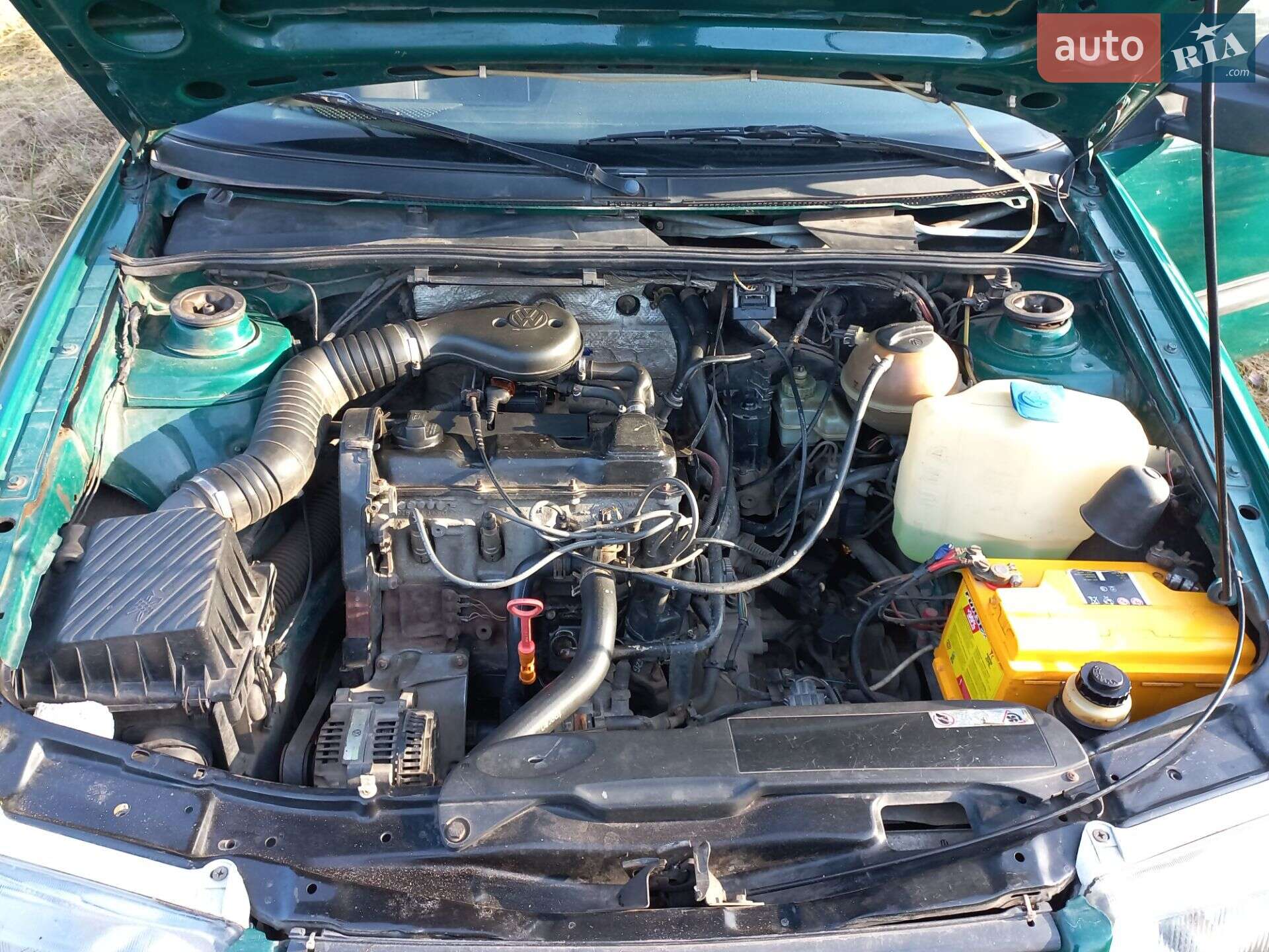 Volkswagen Passat 1994 VIN WVWZZZ3AZRE153971 фото оголошення 16 з 22