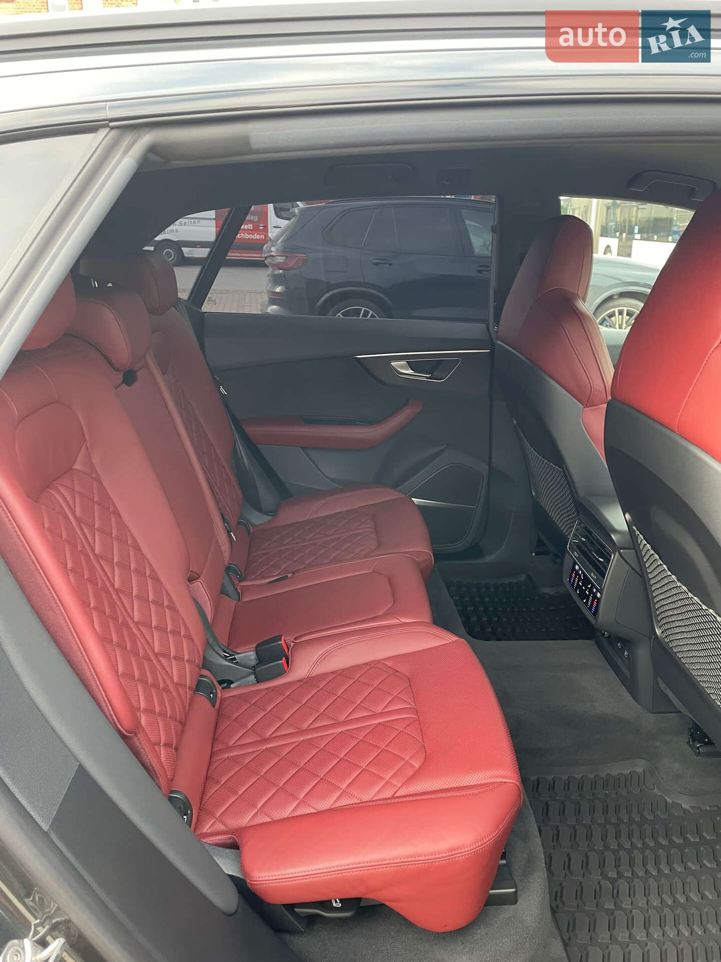 Audi SQ8 2021 VIN WAUZZZF11MD026782 фото оголошення 6 з 30