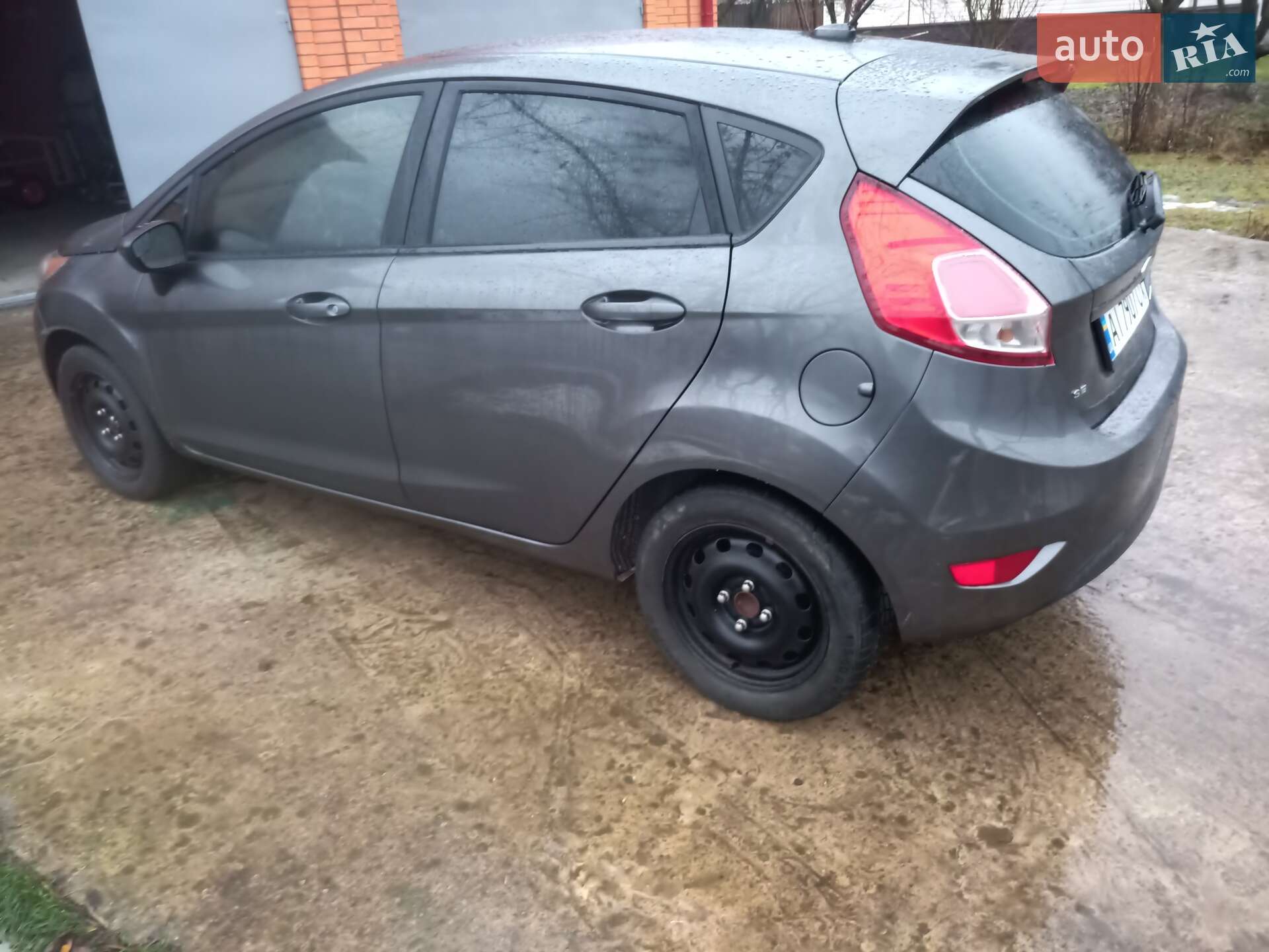 Ford Fiesta 2018 VIN 3FADP4EJ0KM113653 фото оголошення 4 з 14